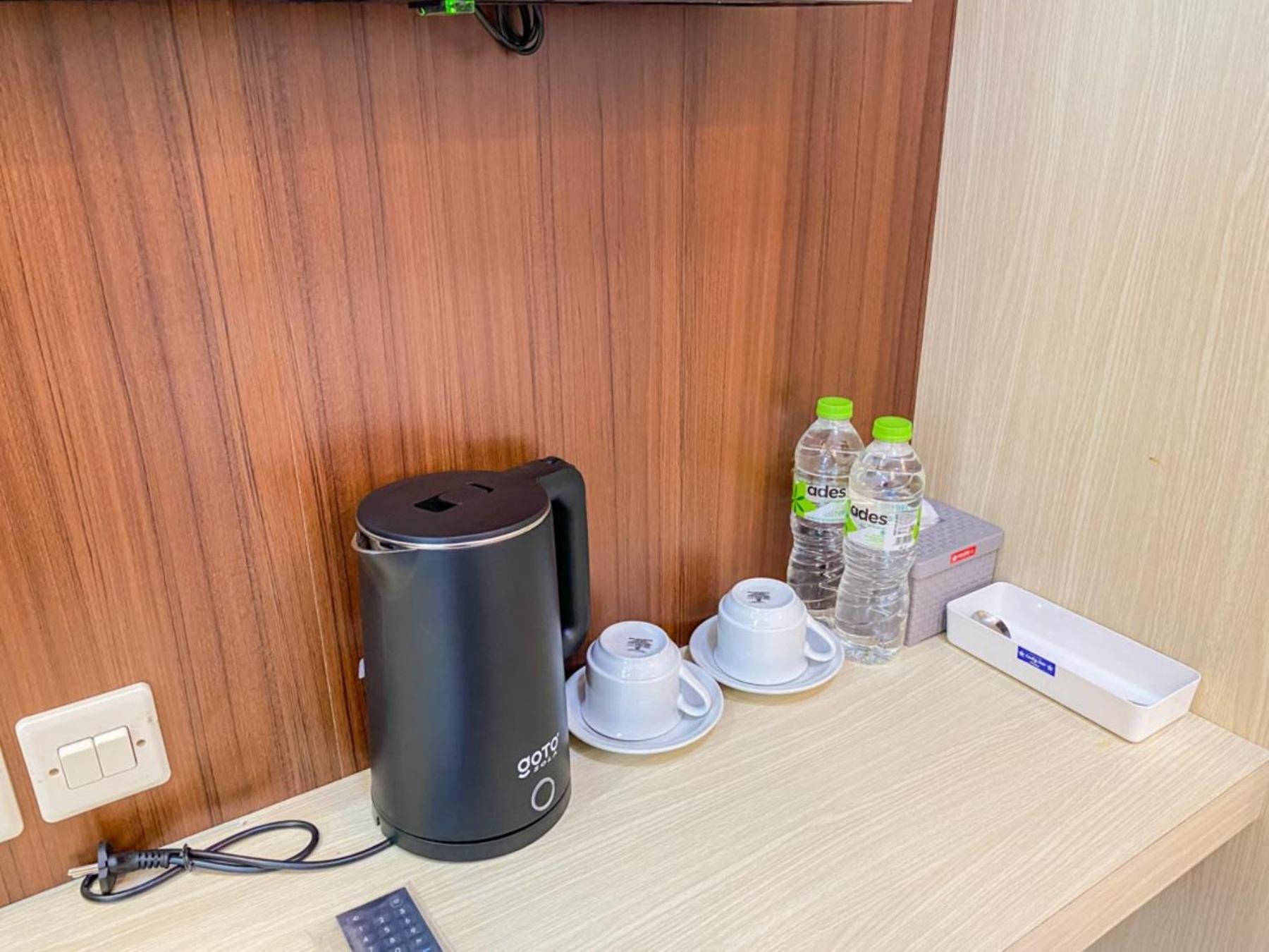 Standard Twin Room - Photo 9