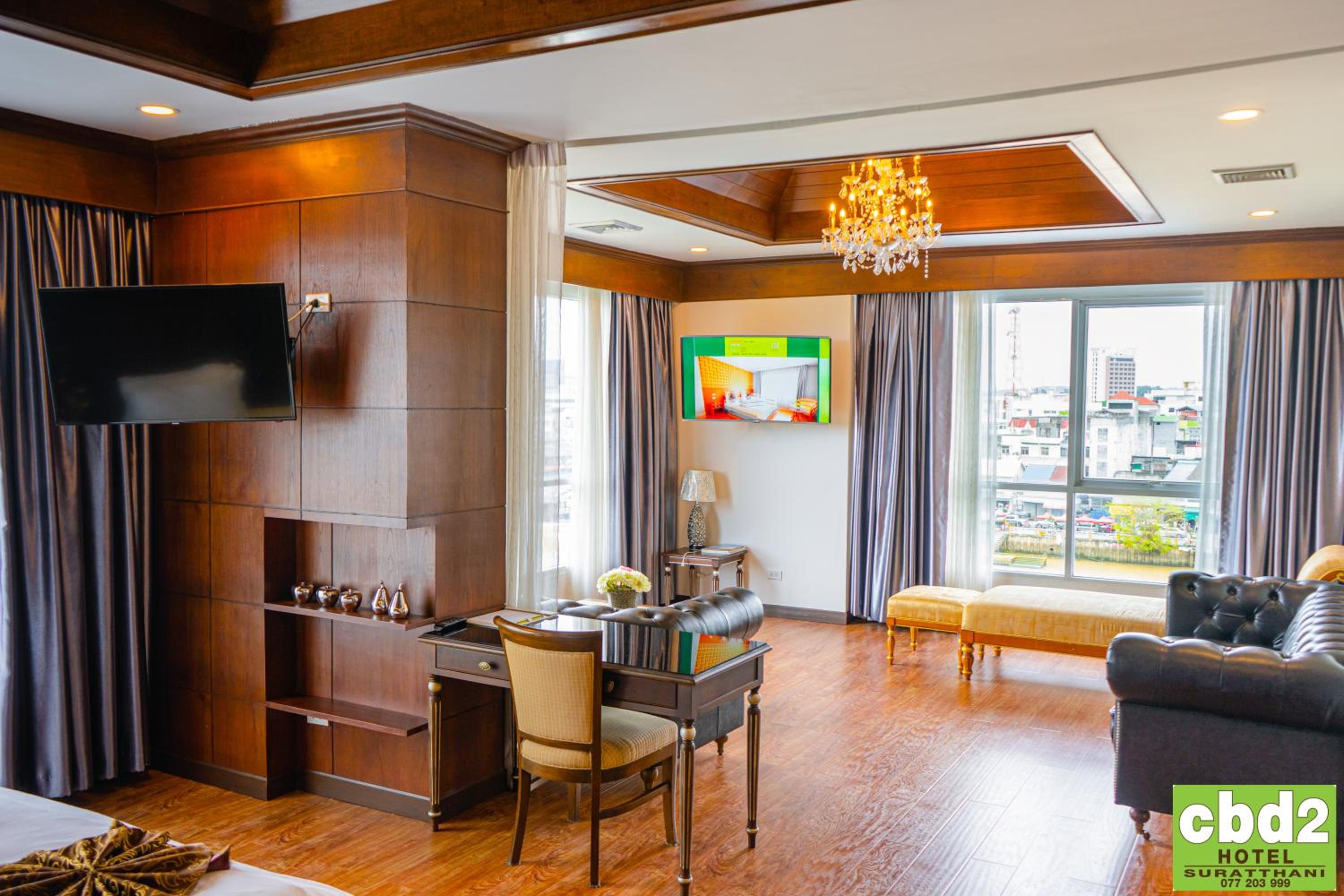 Suite - Photo 5
