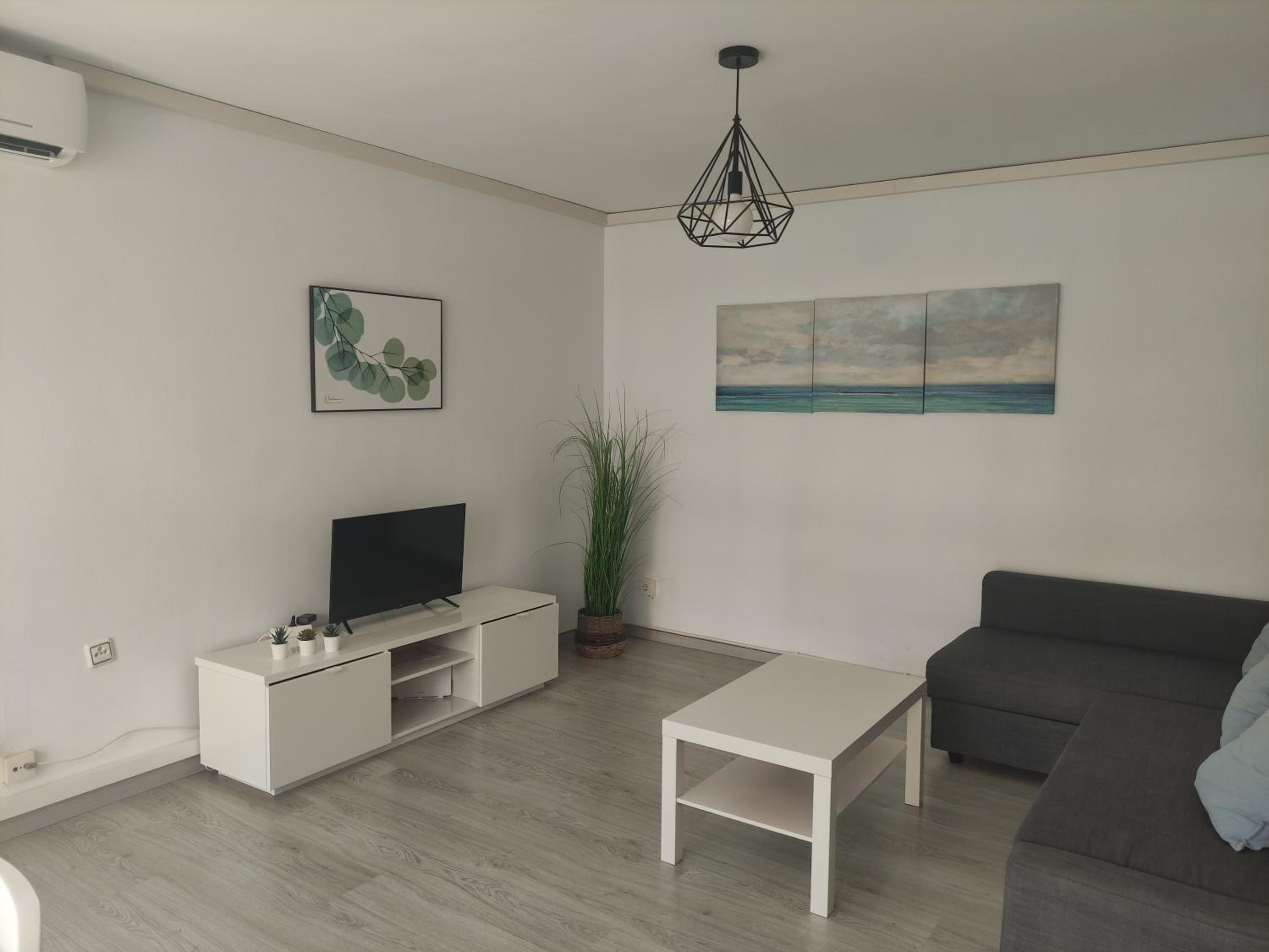 One-Bedroom Apartment - Photo 13