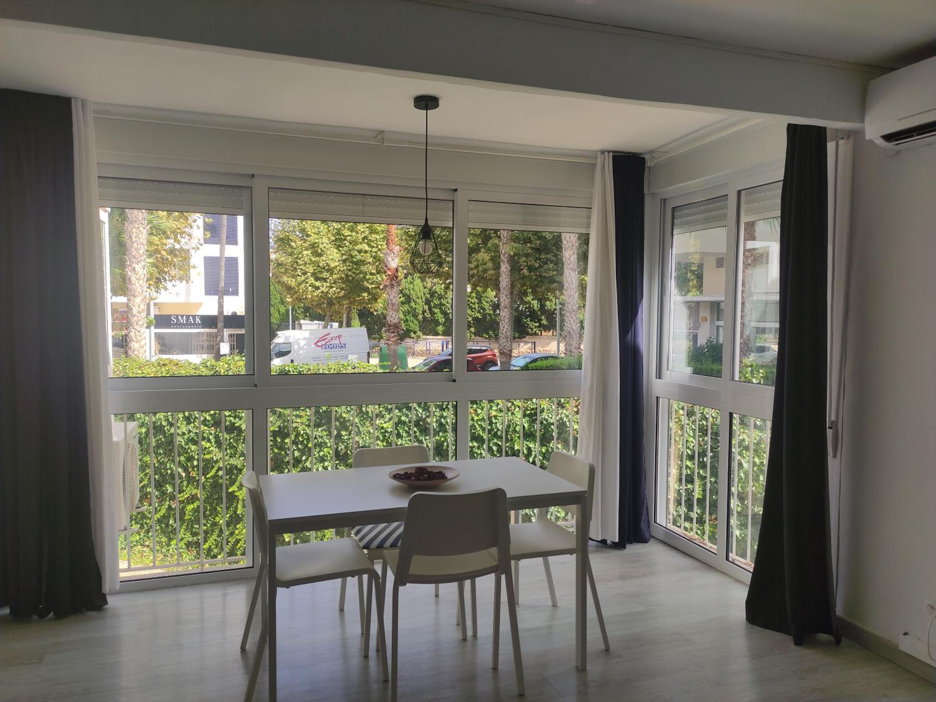 One-Bedroom Apartment - Photo 12