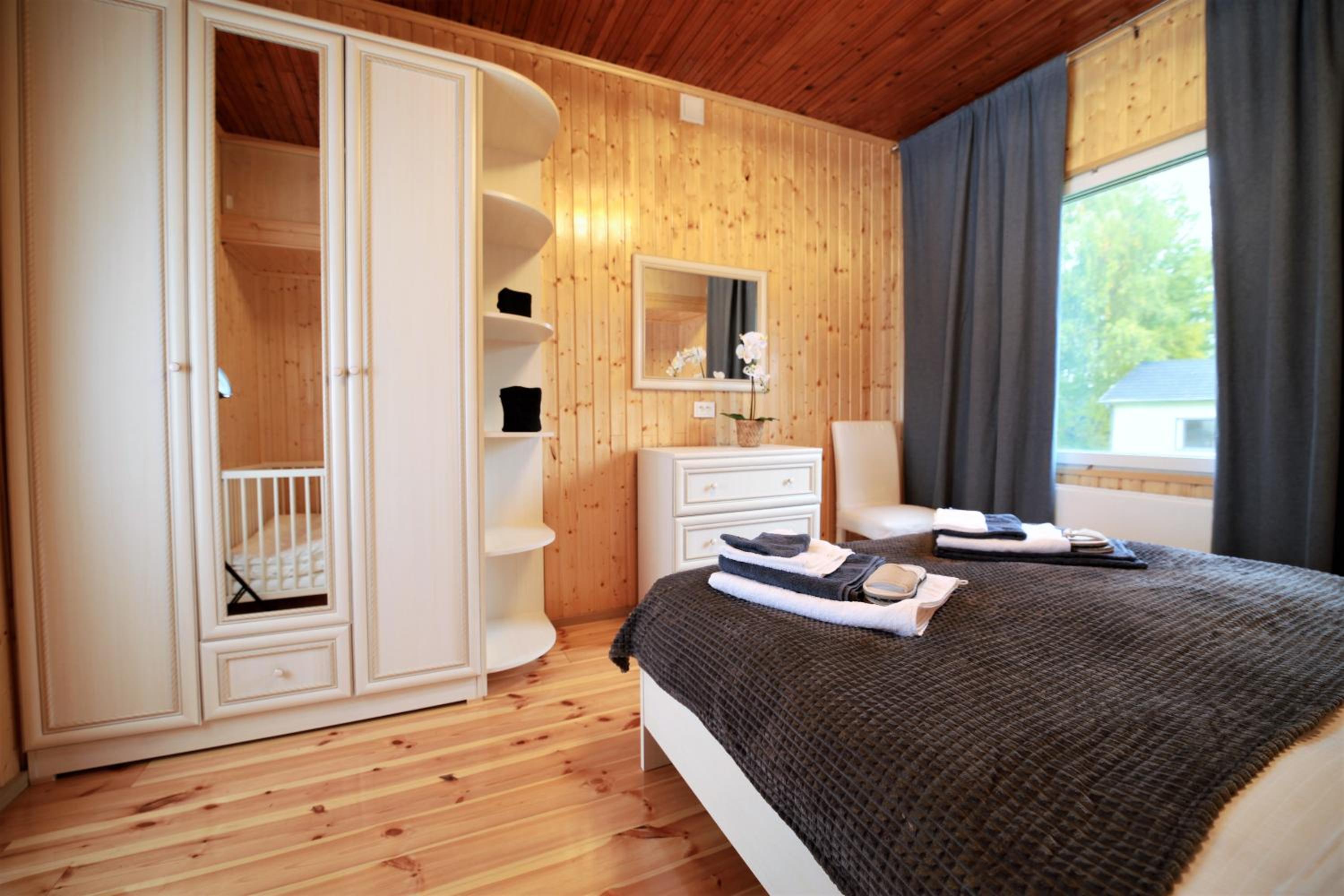 Two-Bedroom Apartment - Photo 7