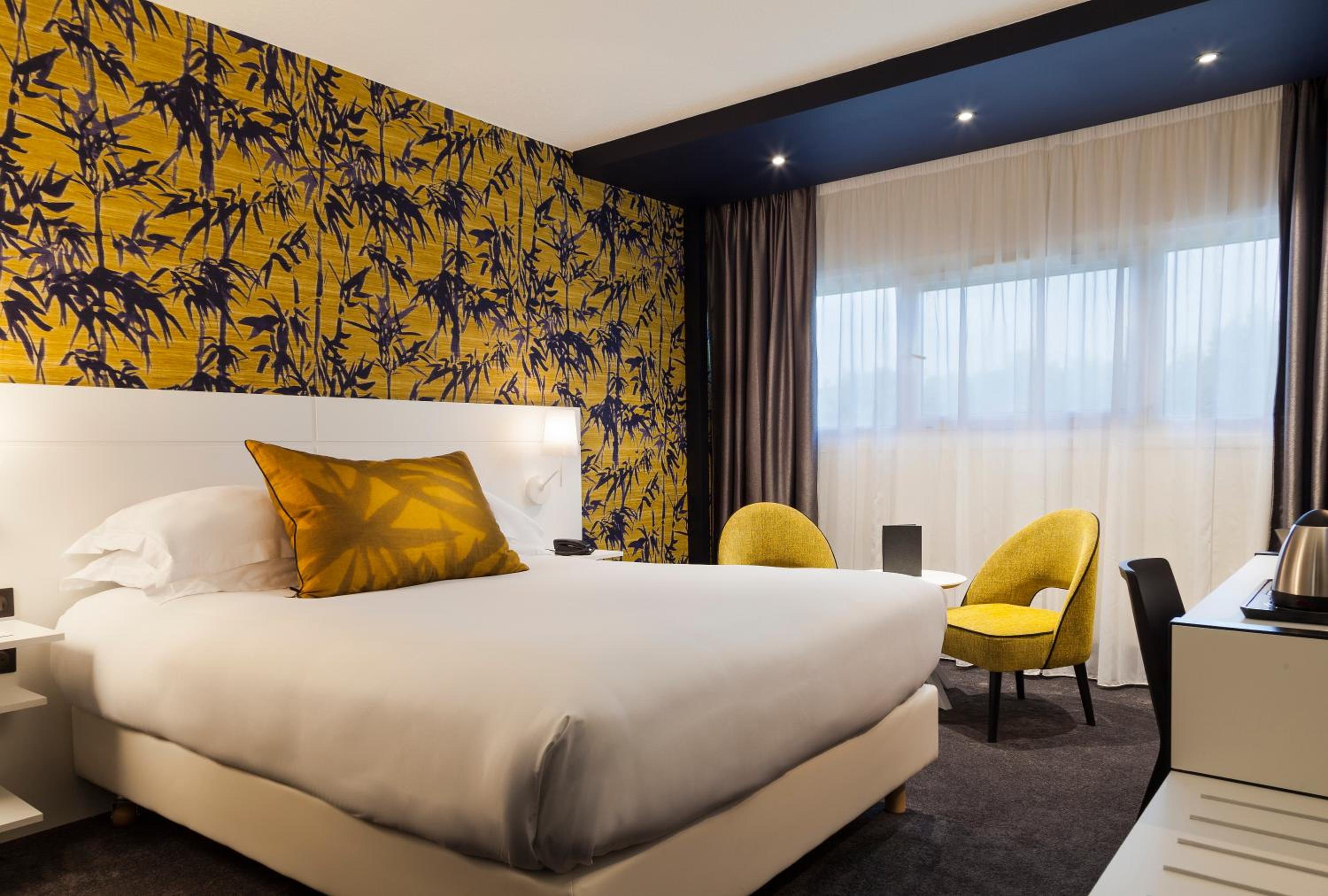 Superior Double Room with Sofa - Photo 1