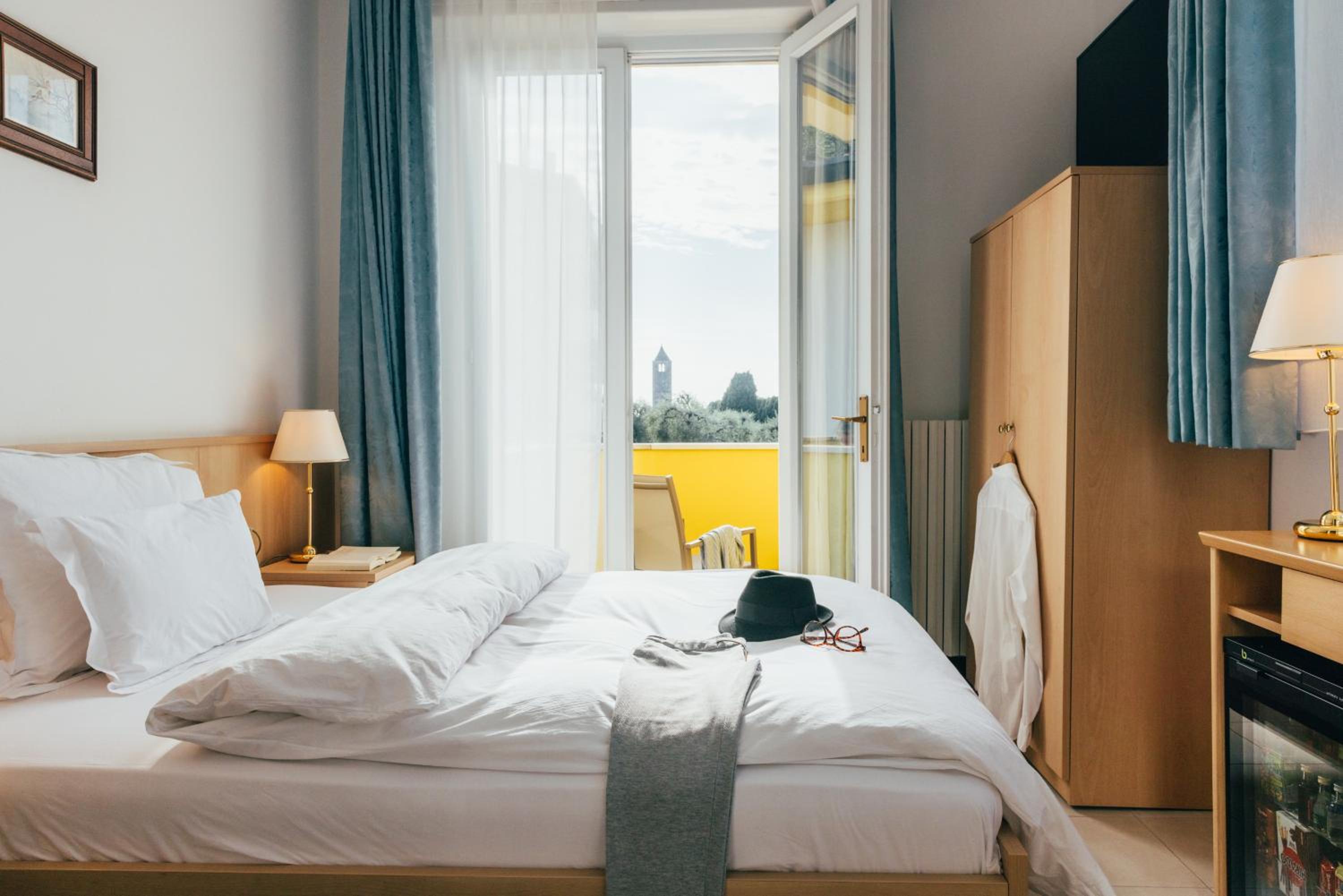 Single Room with Lake View photo 1