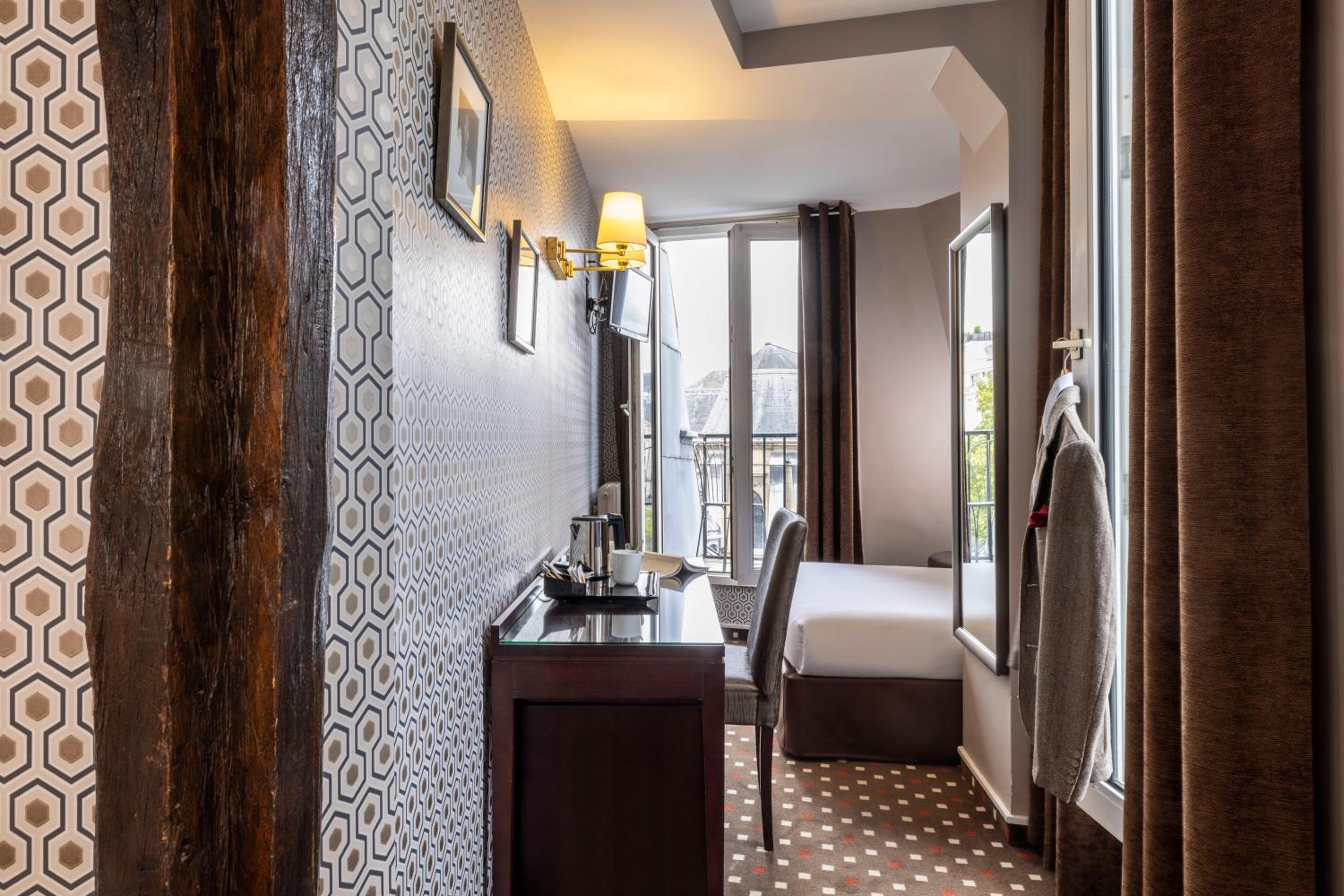 Single Room with Balcony