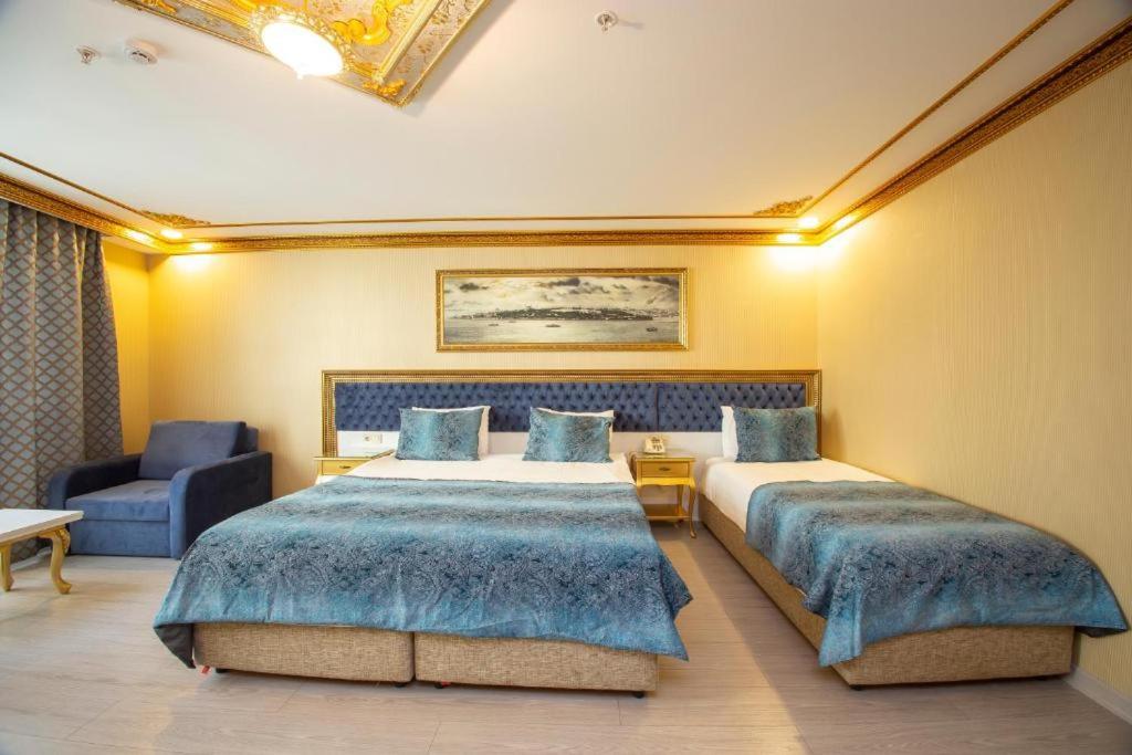 Double Room With Extra Bed photo 1