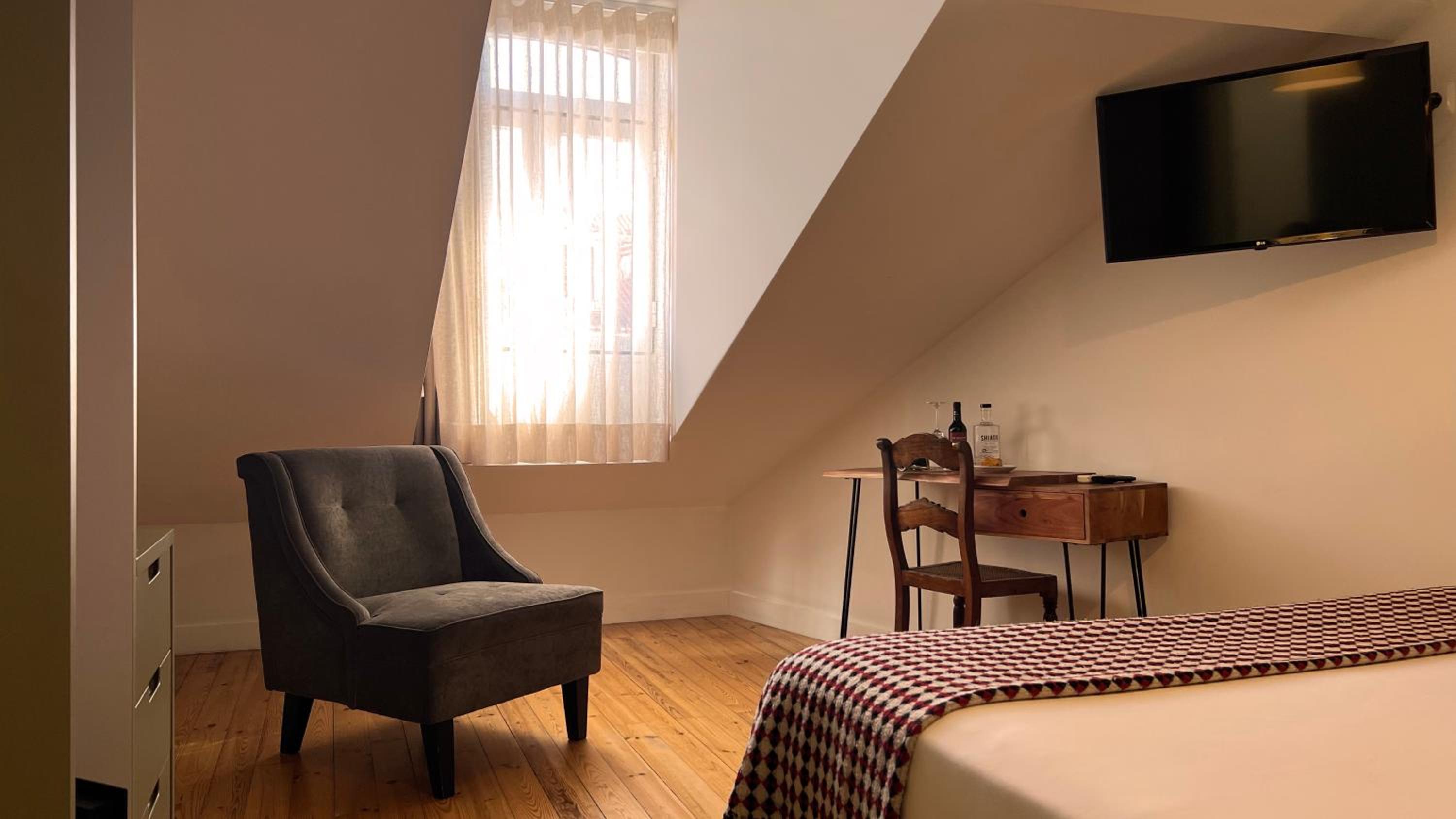 Double Room - Photo 3