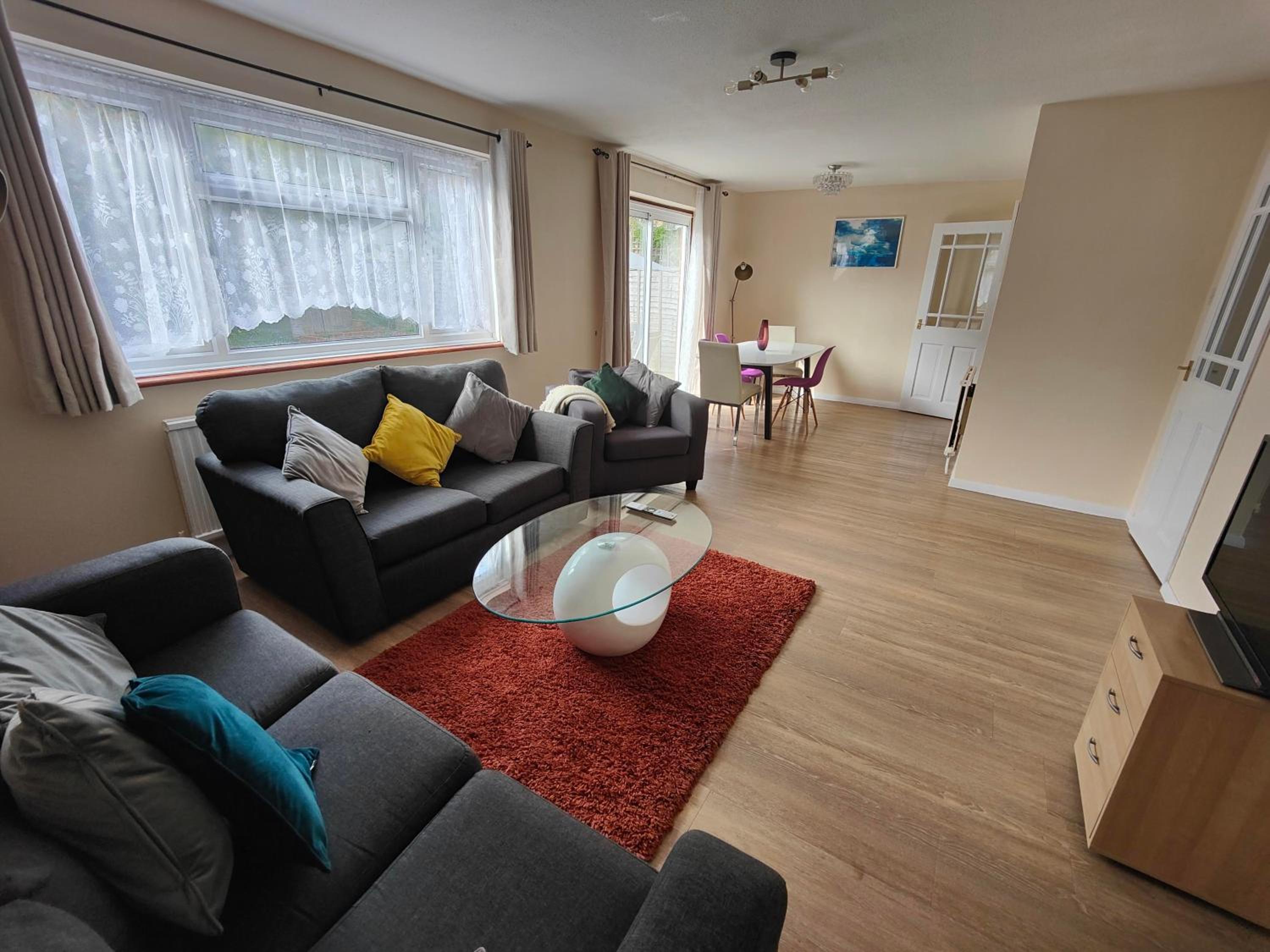 Four-Bedroom House photo 1