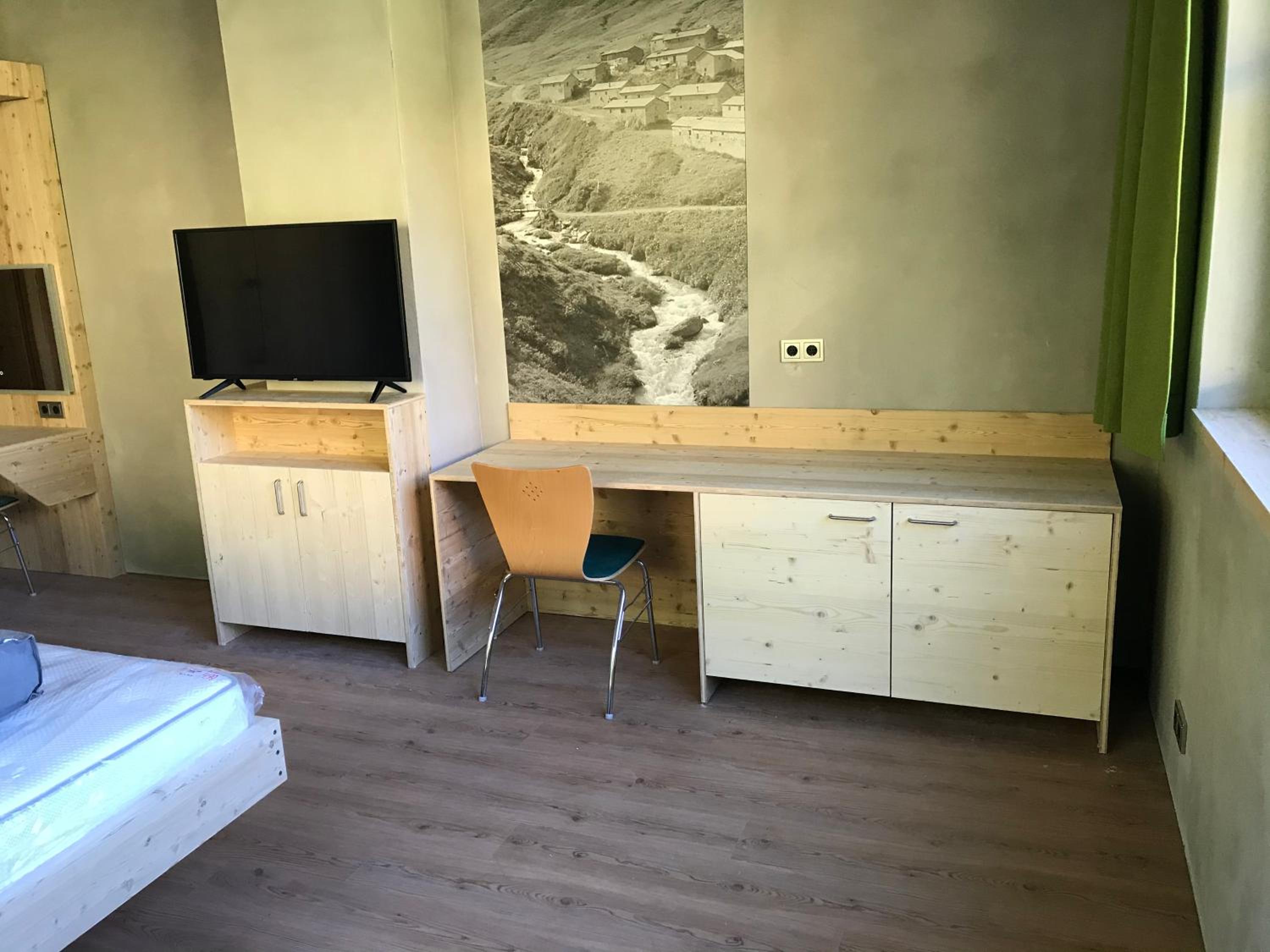 Apartment with Mountain View photo 1