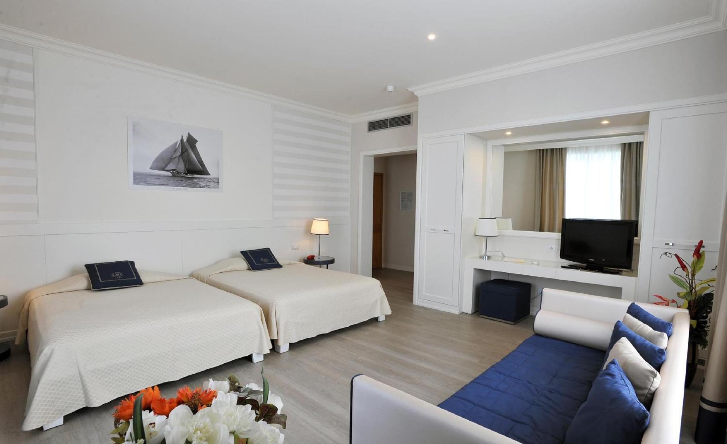 Junior Suite with Sea View photo 1