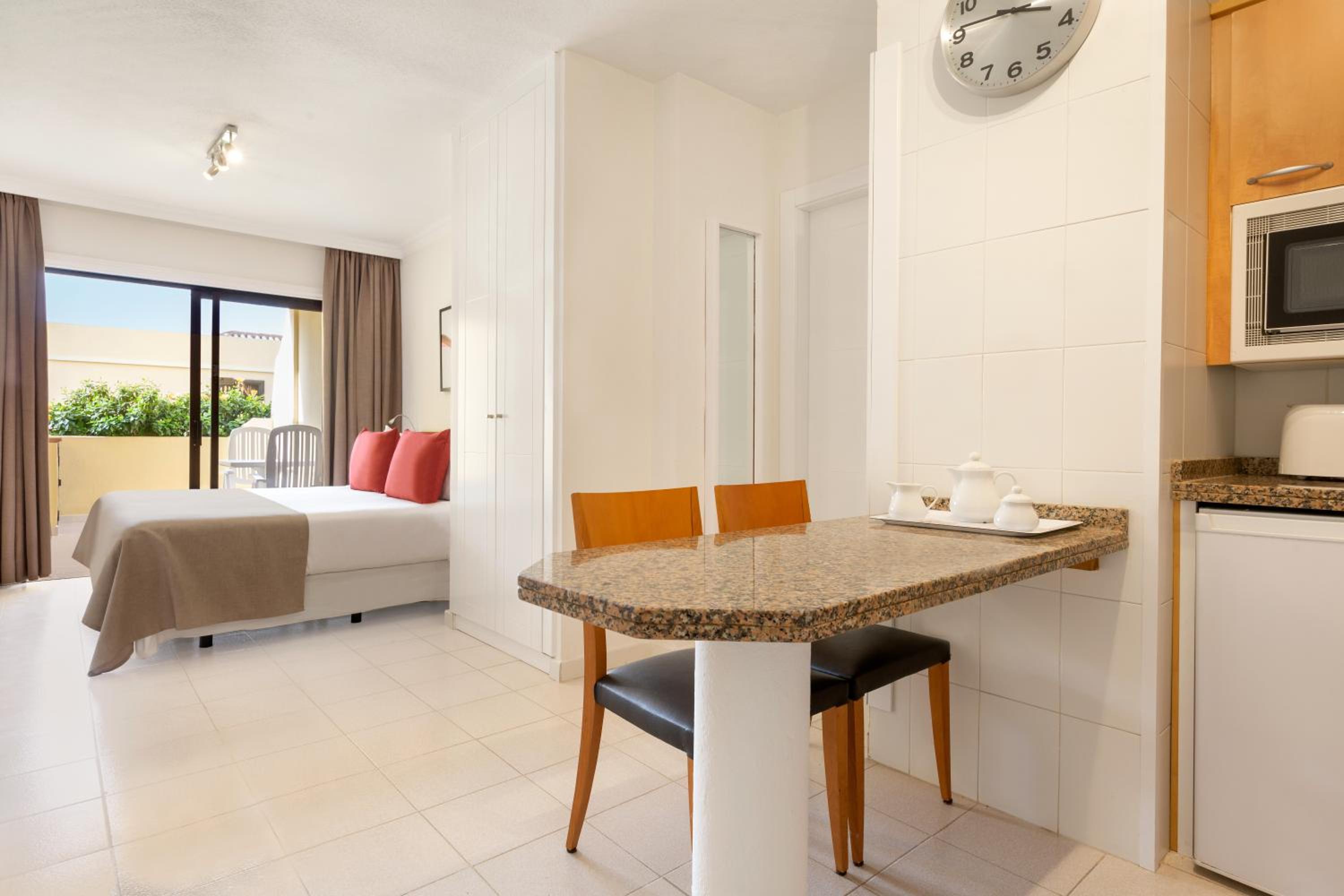 Estudio con terraza