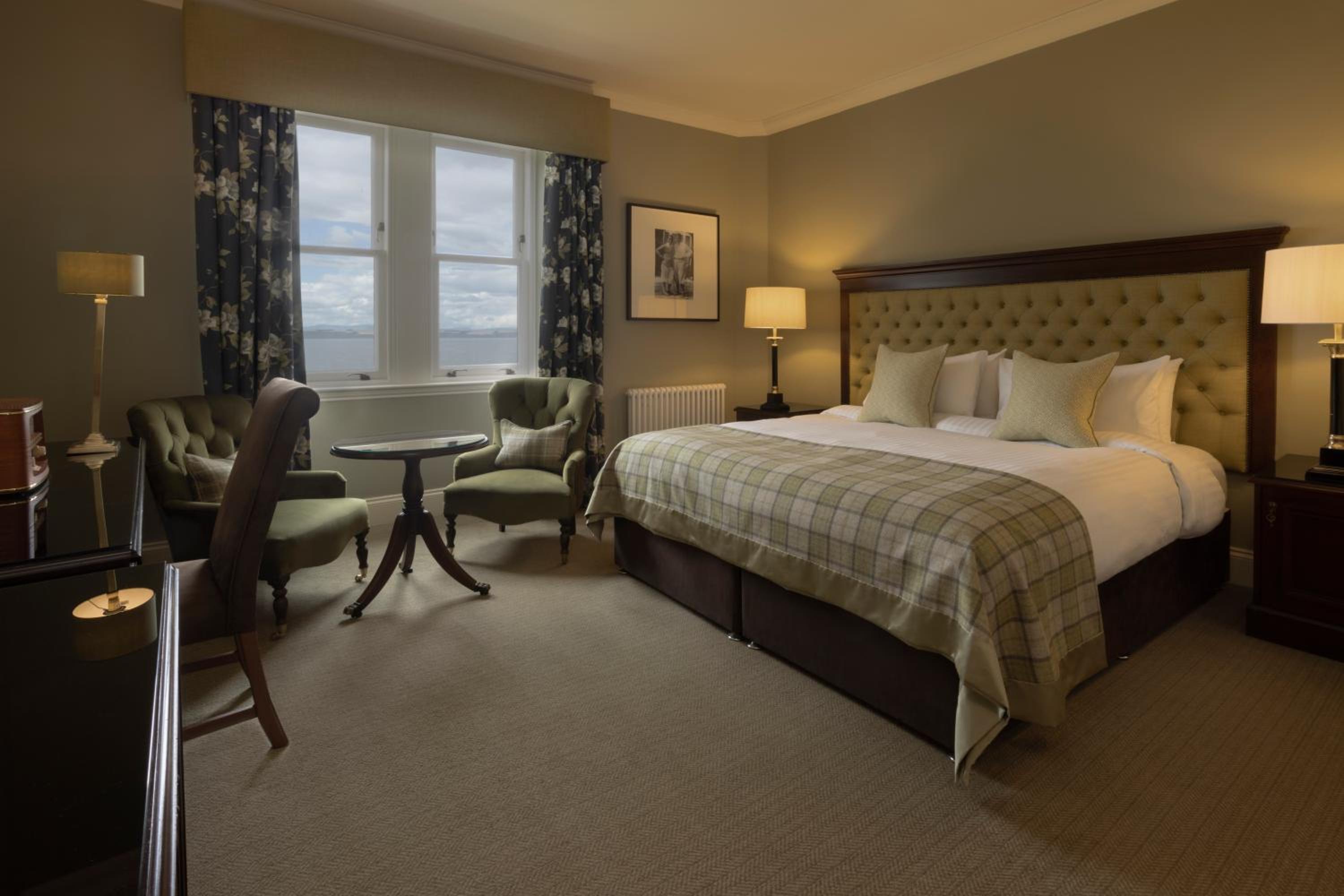 Double or Twin Room with Sea View