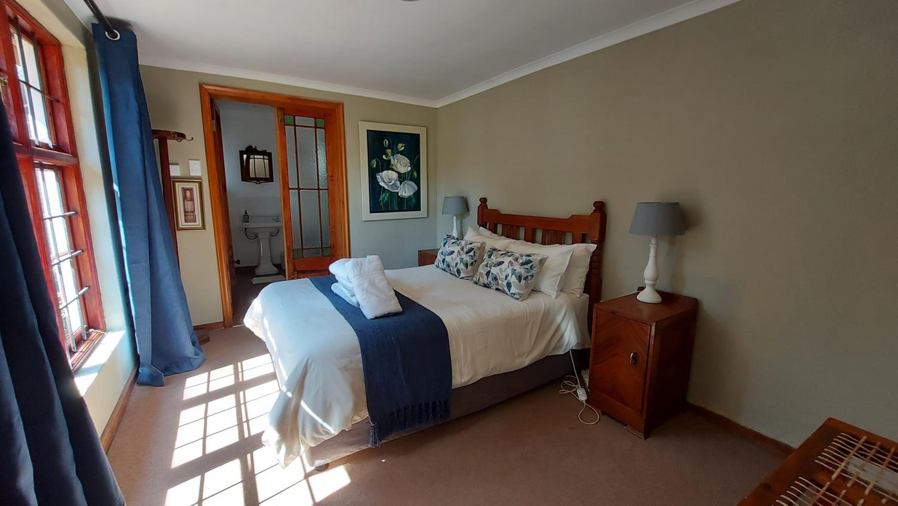 Two-Bedroom Apartment - Photo 9
