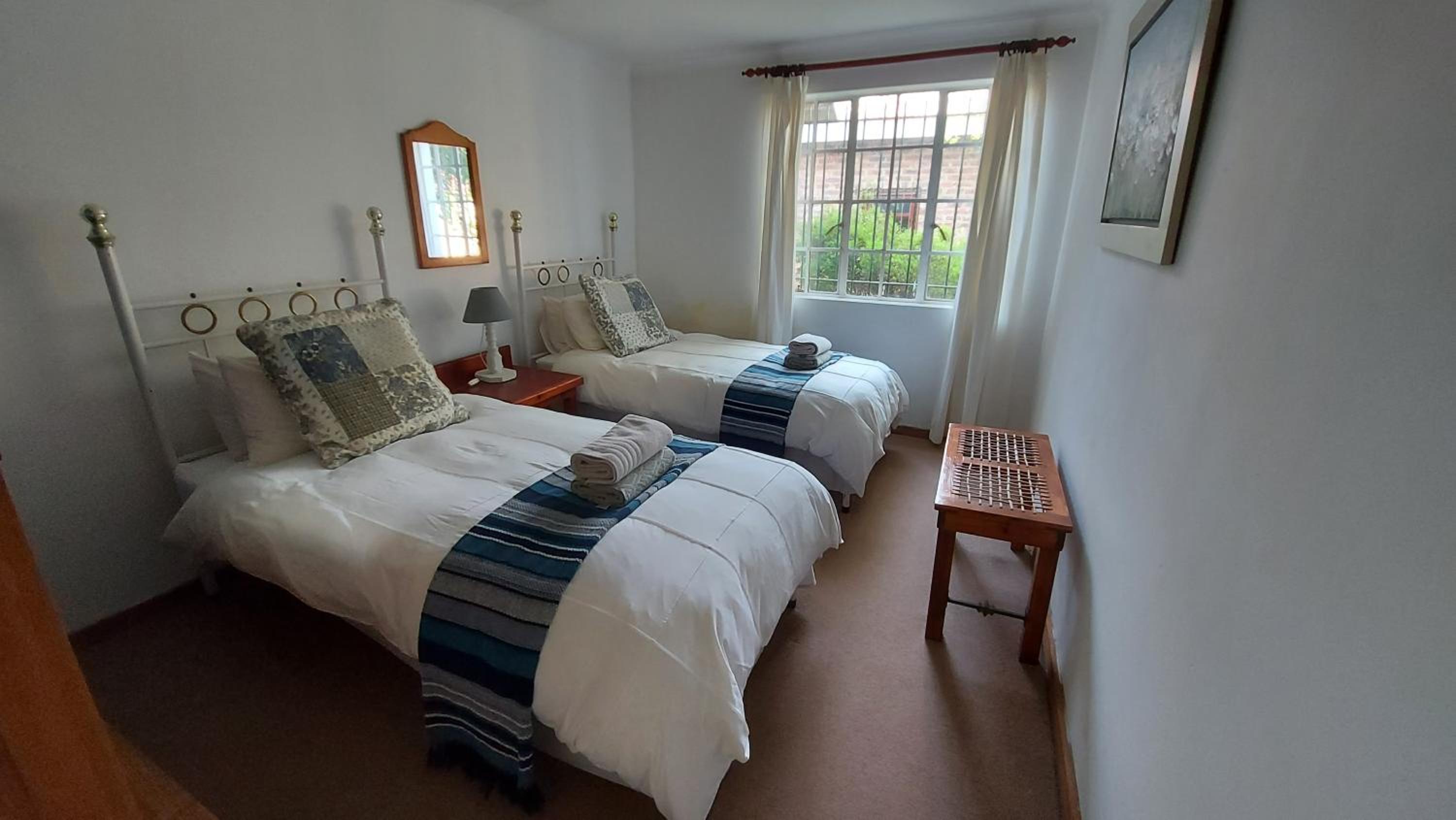 Two-Bedroom Apartment - Photo 4