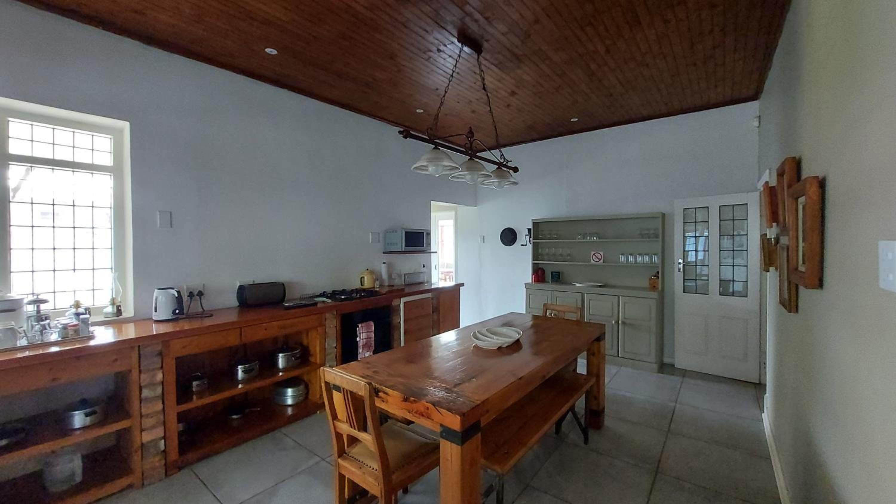 Two-Bedroom House - Photo 15