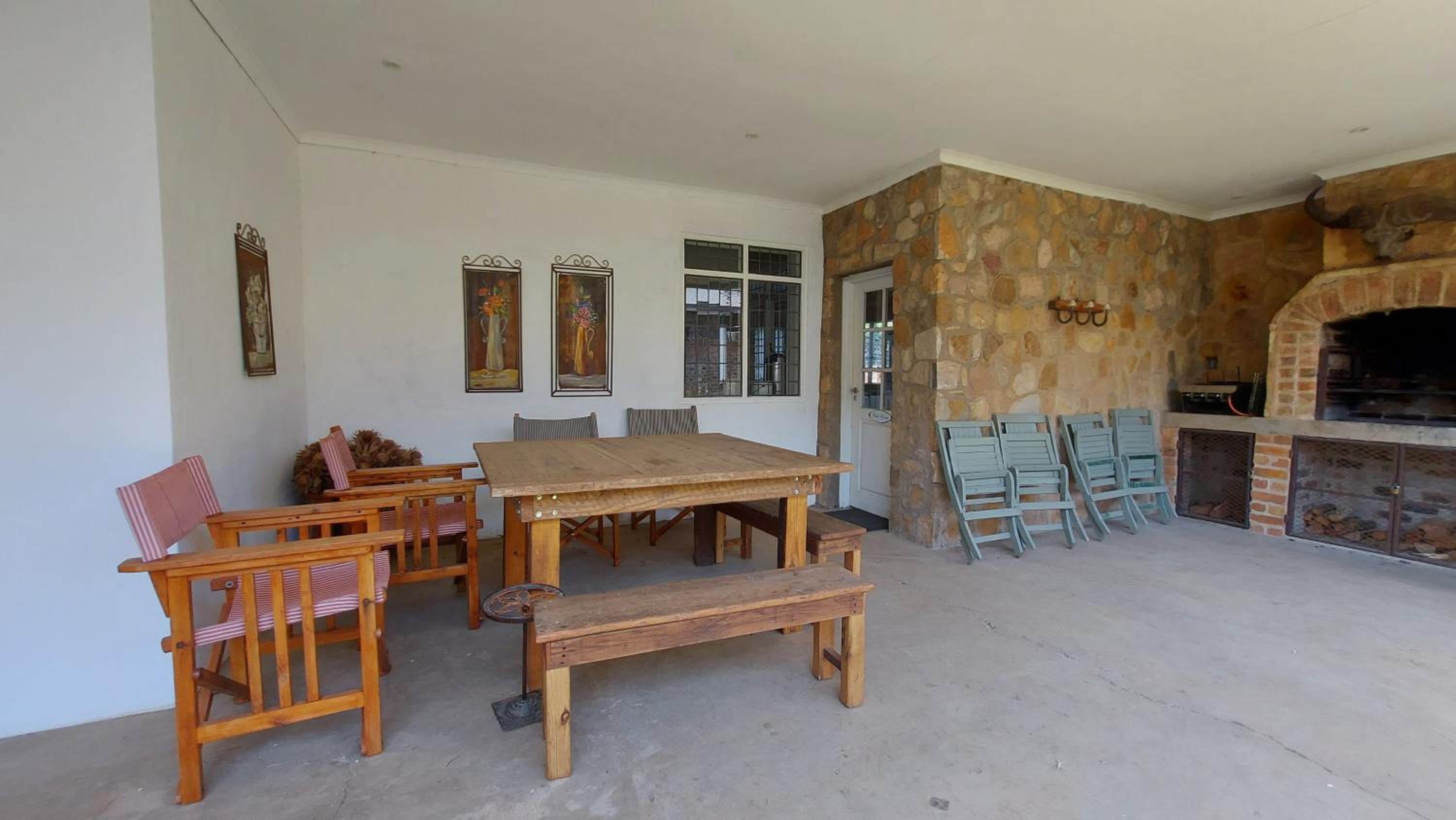 Two-Bedroom House - Photo 19