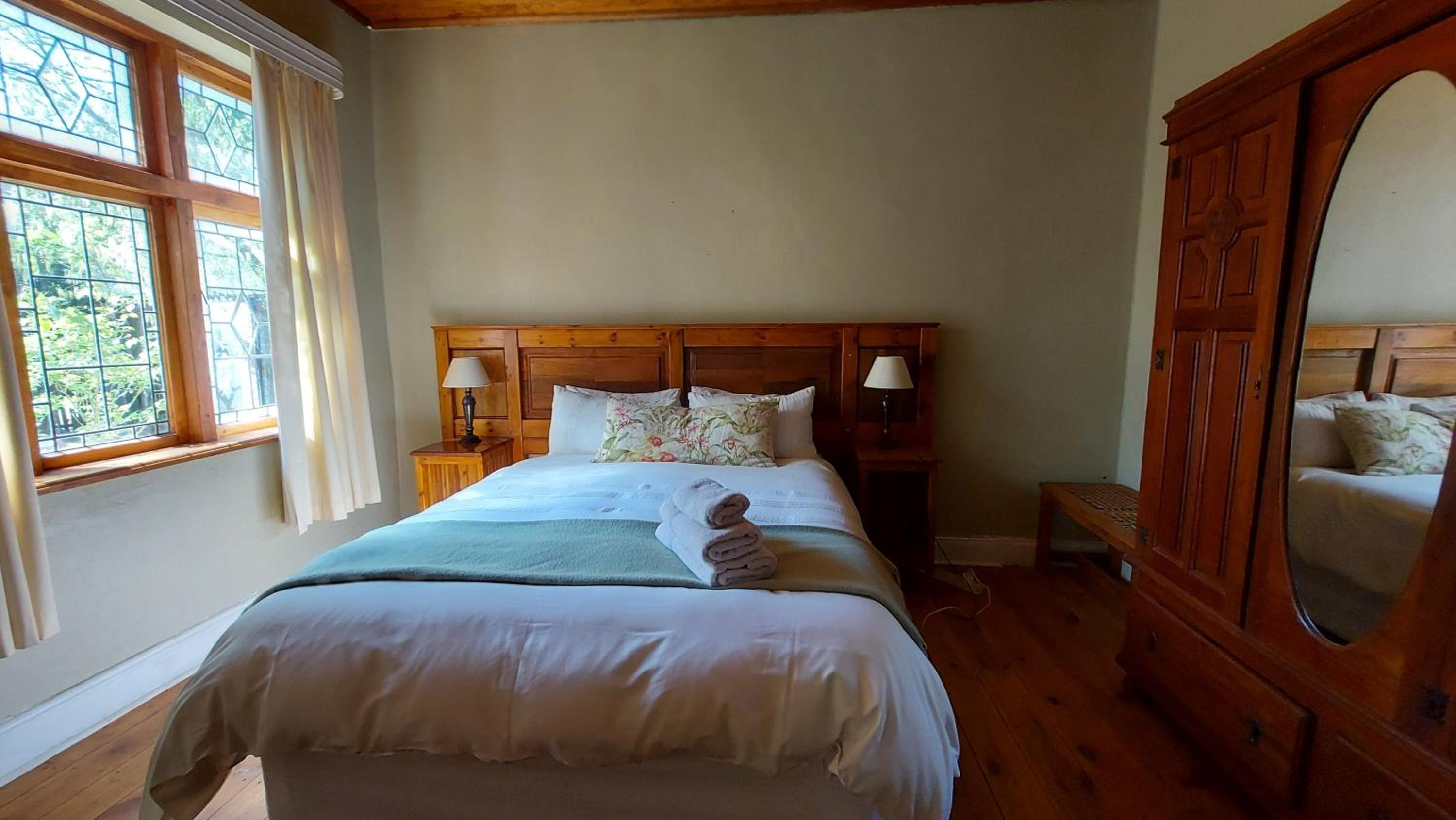 Two-Bedroom House - Photo 23