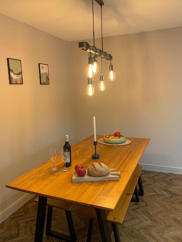 Three-Bedroom House photo 2