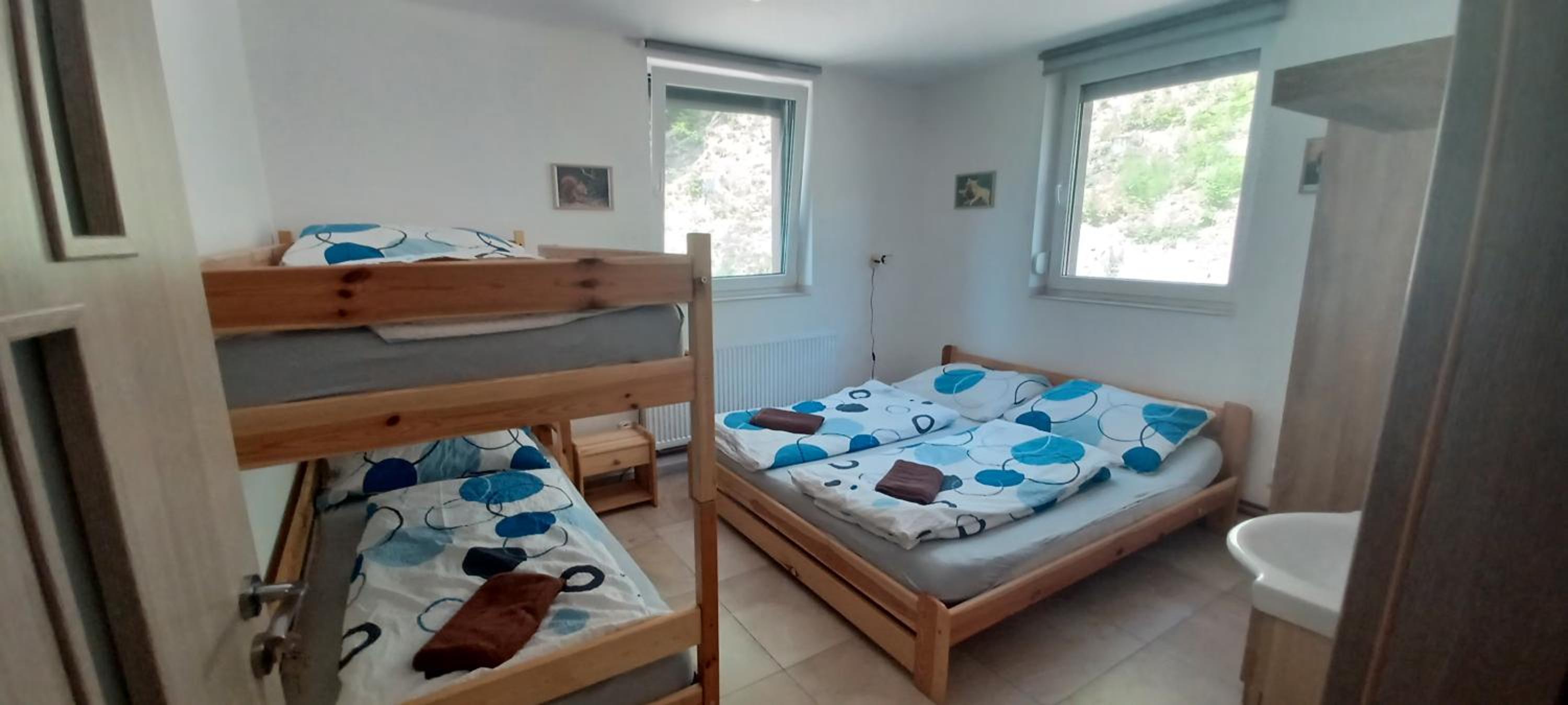Three-Bedroom Suite - Photo 99
