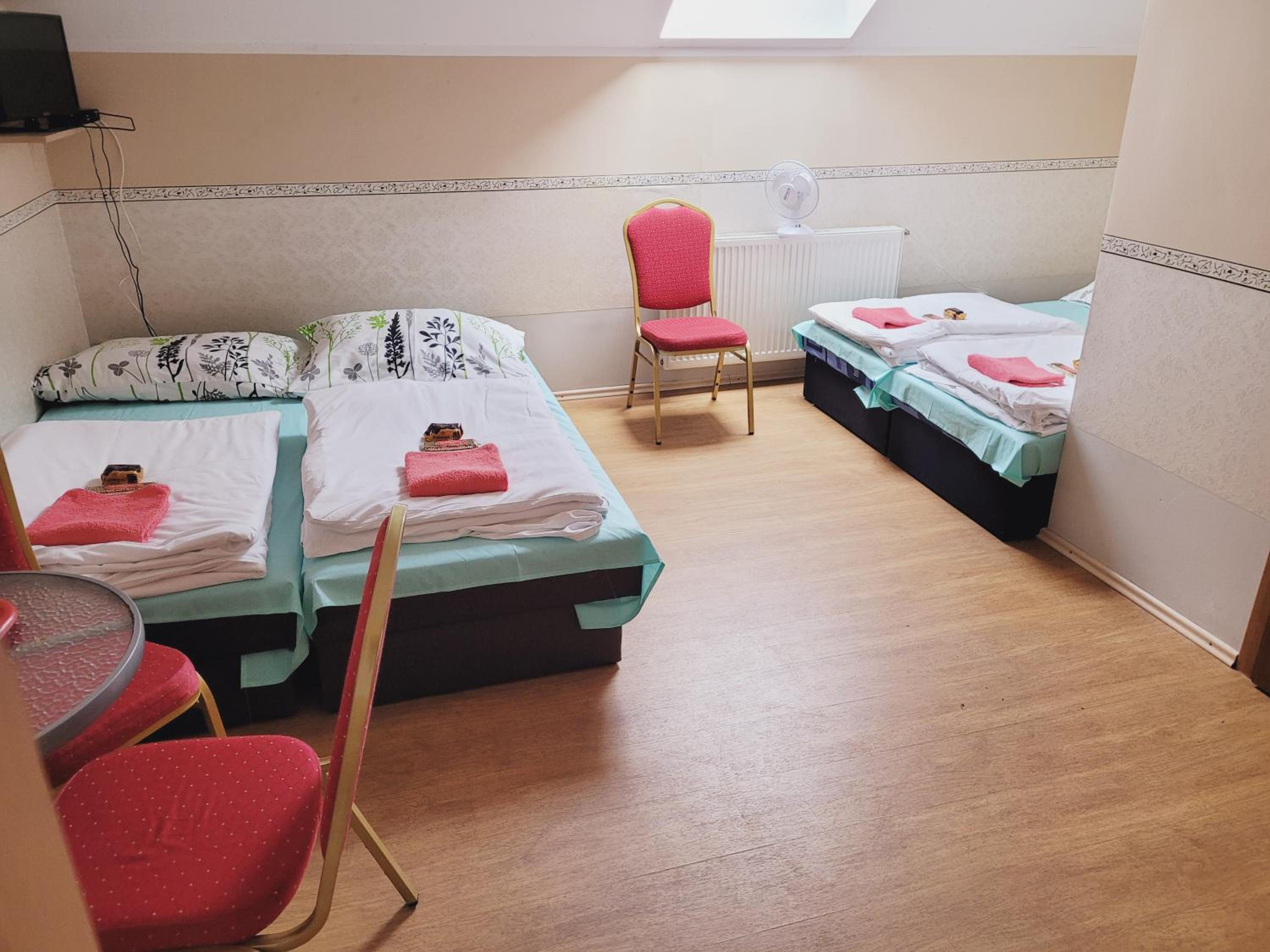Quadruple Room with Bathroom photo 3
