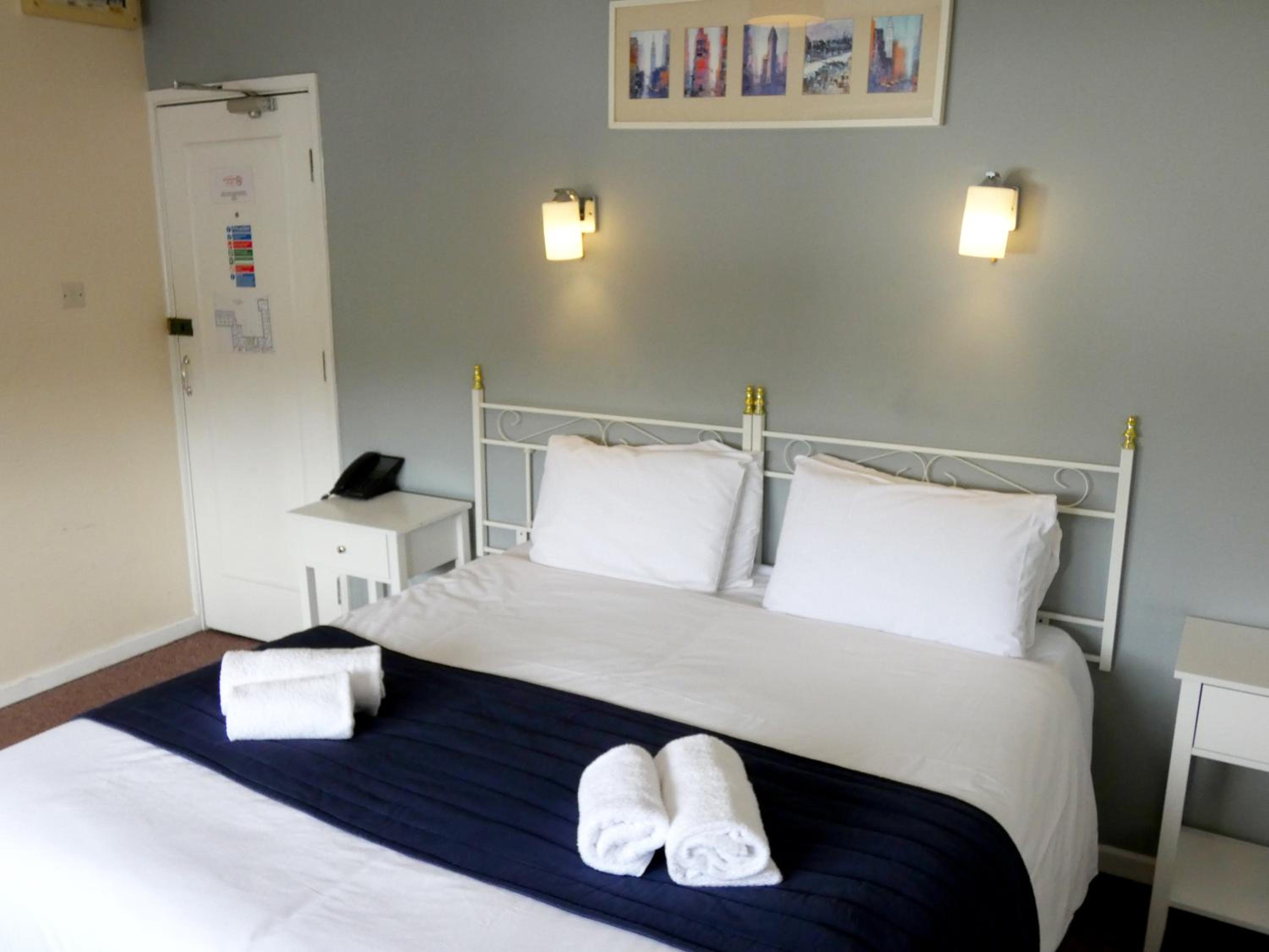 Double or Twin Room photo 1