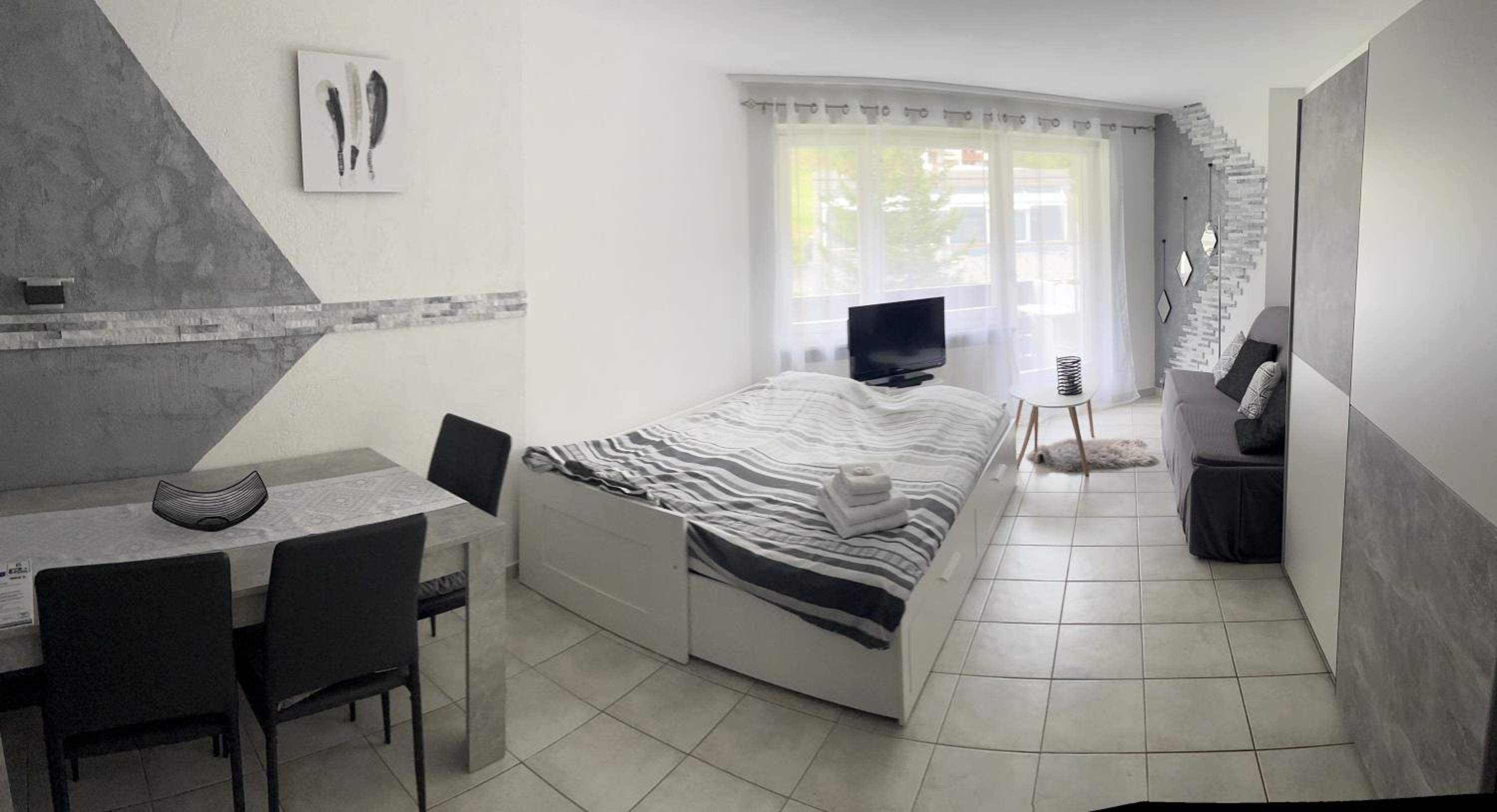 Studio Apartment