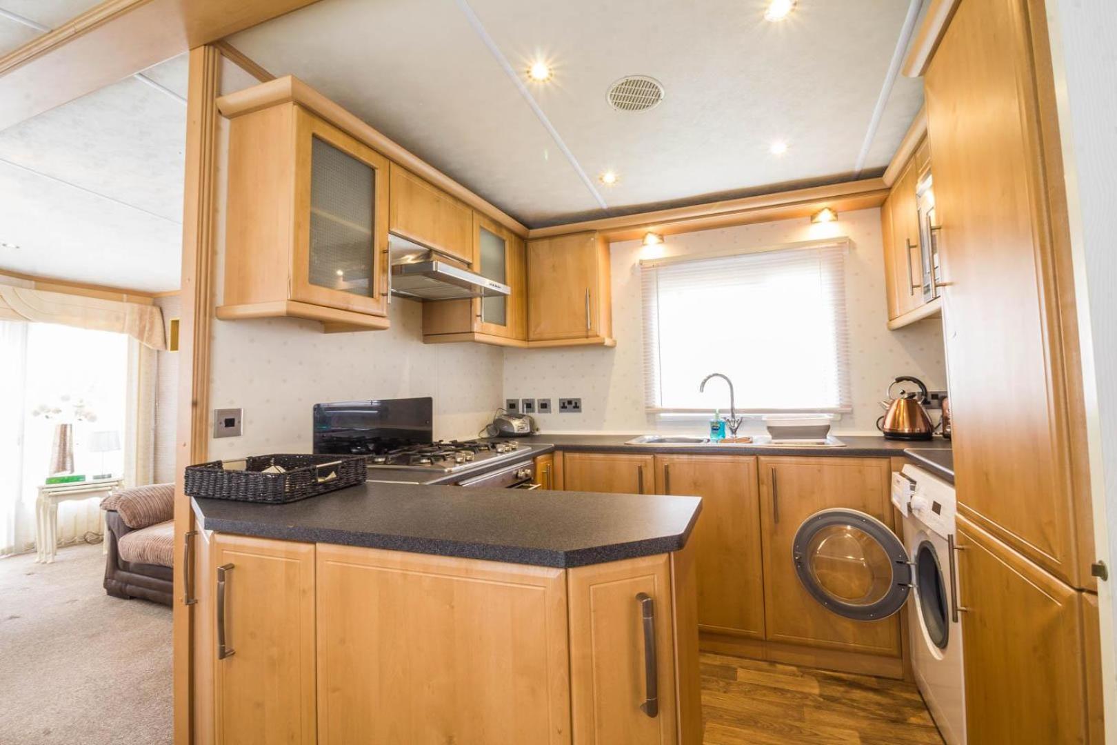 Two-Bedroom Mobile Home photo 2