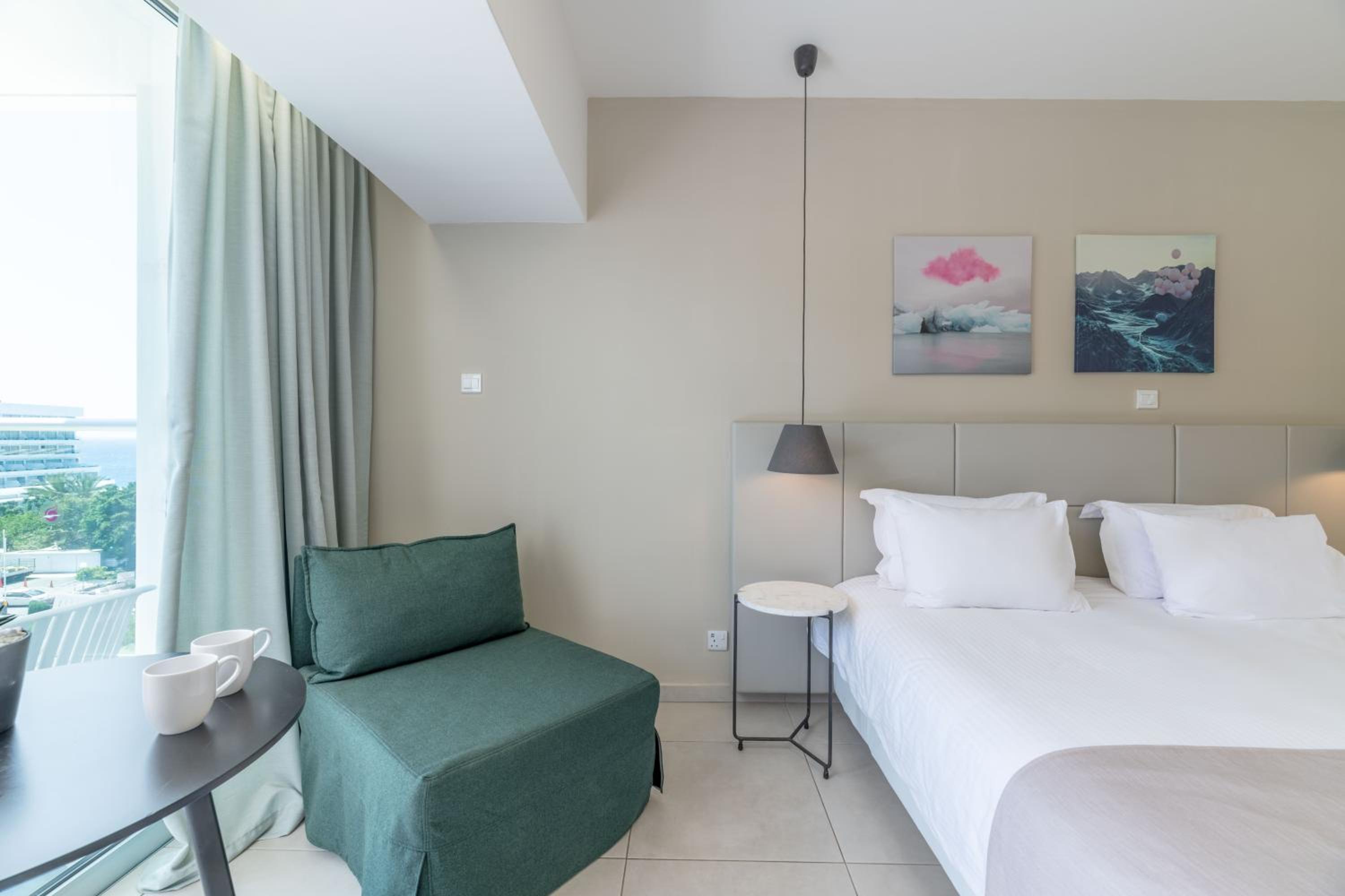 Superior Room with Side Sea View  - Photo 22