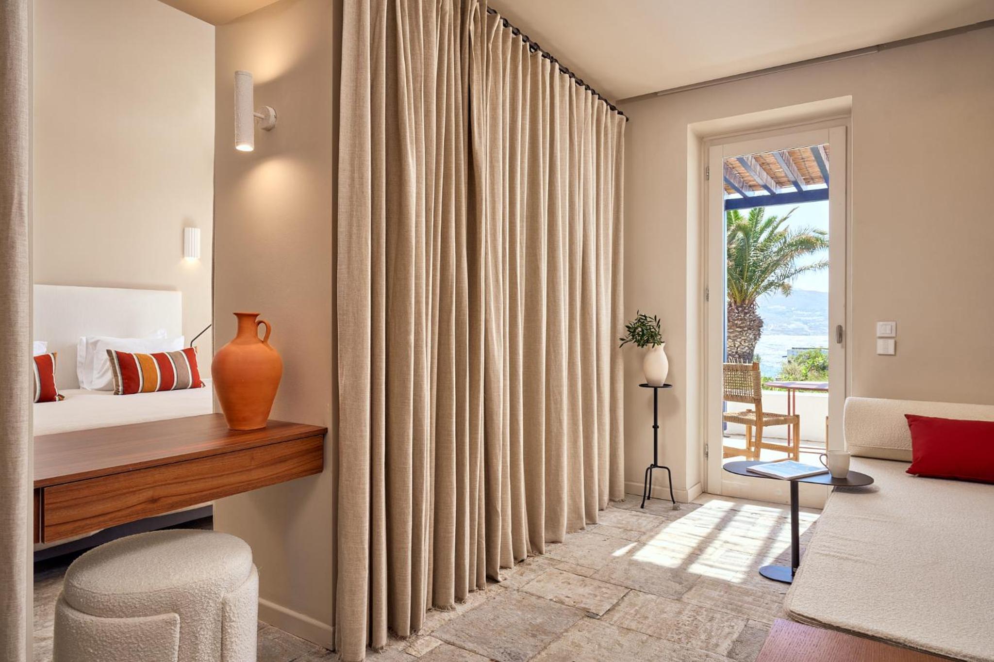 Deluxe Suite Sea View