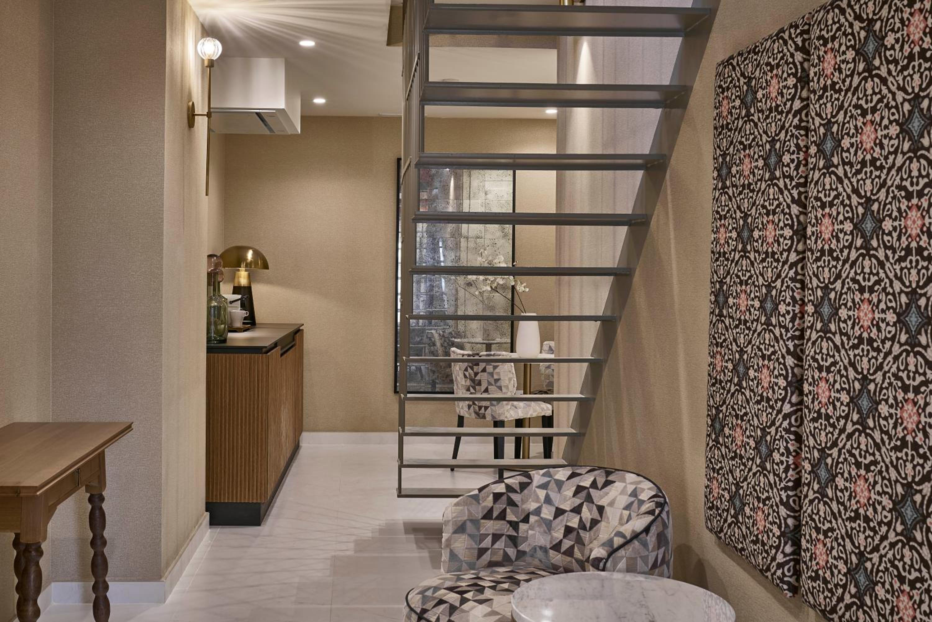 Junior Suite with Terrace - Photo 3