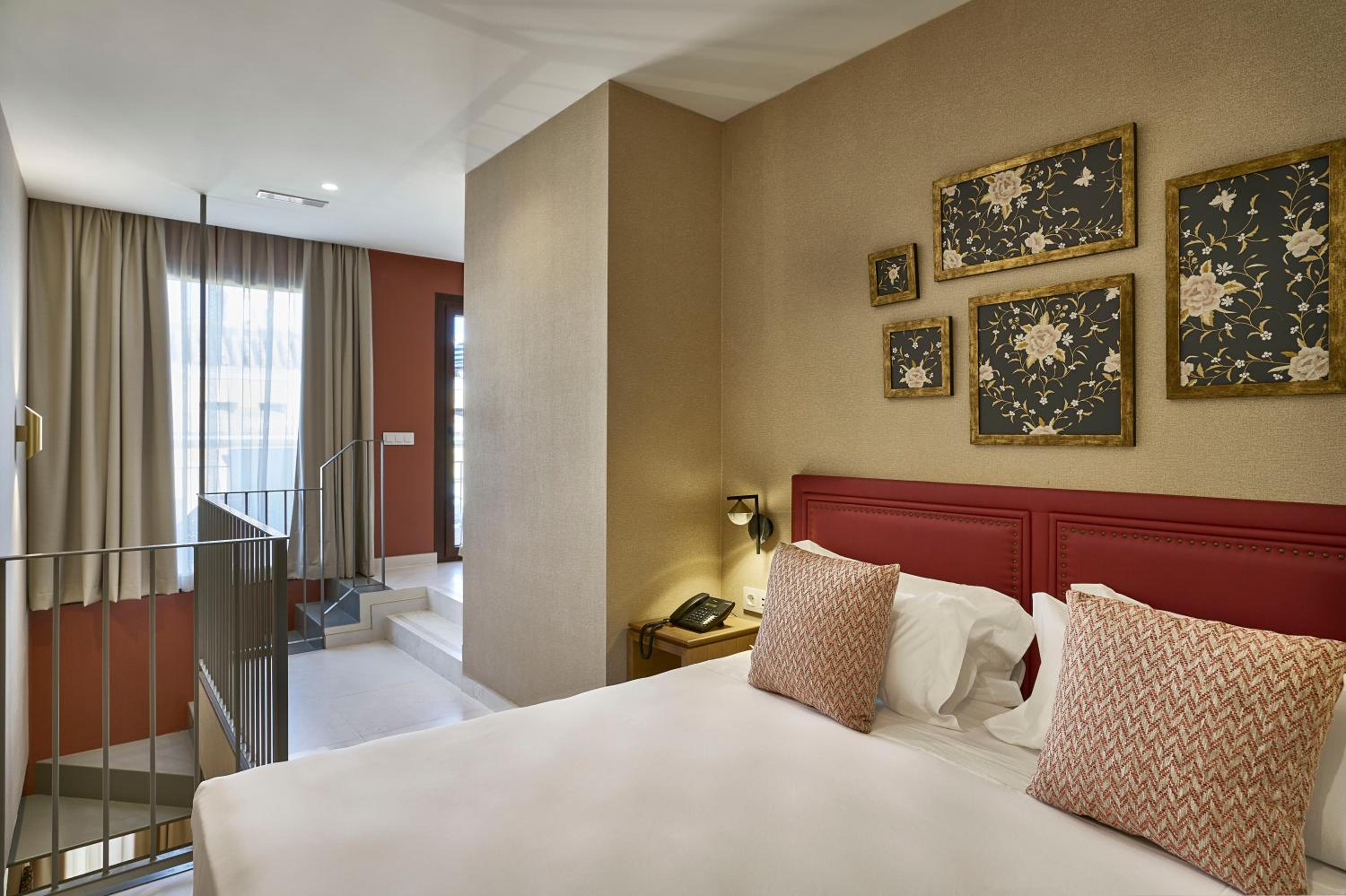 Junior Suite with Terrace - Photo 10