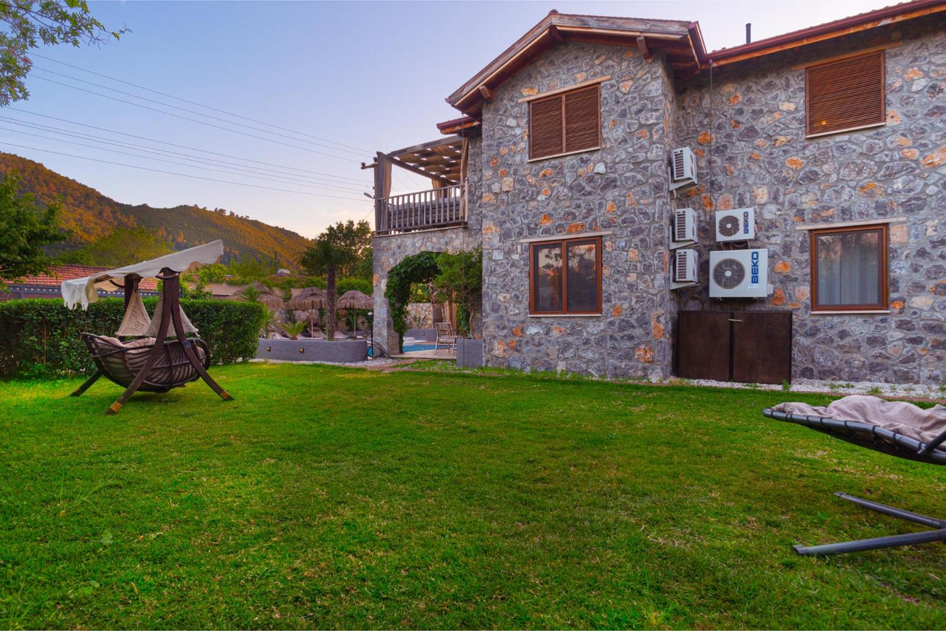 Villa with Private Pool photo 2