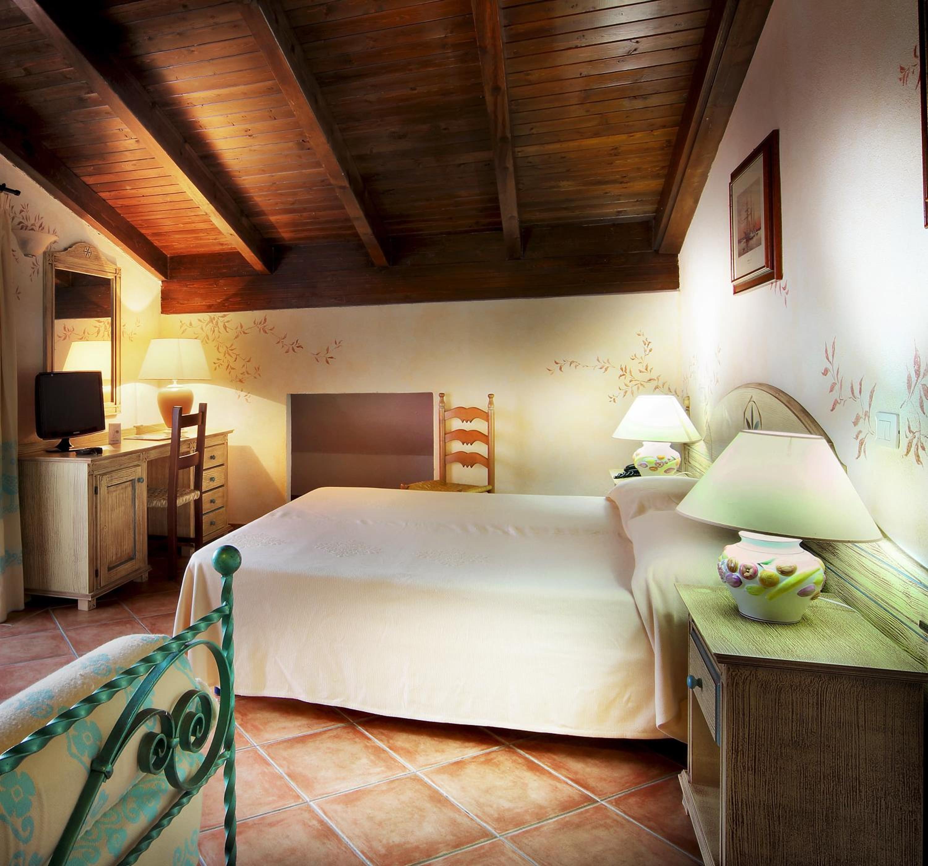Double or Twin Room with Sea View - Photo 1