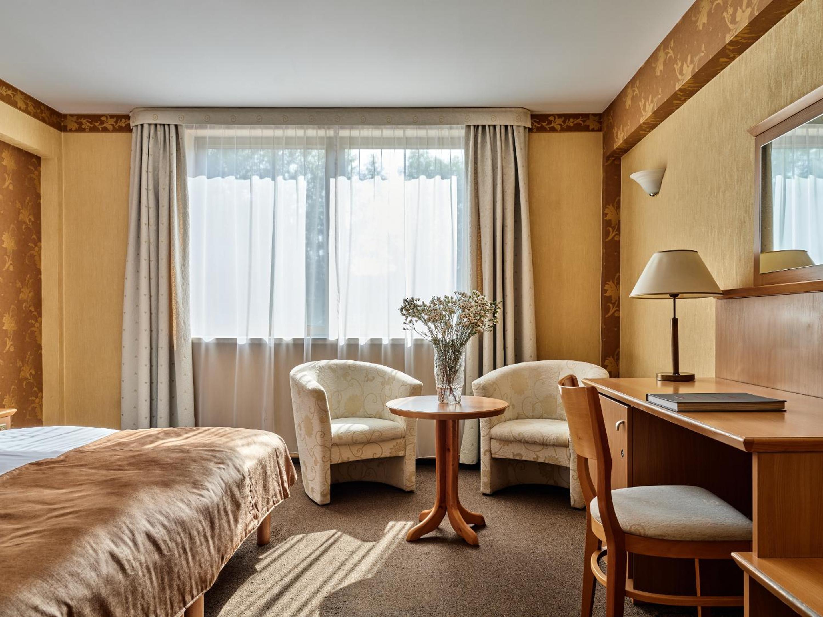 Economy Triple Room photo 1