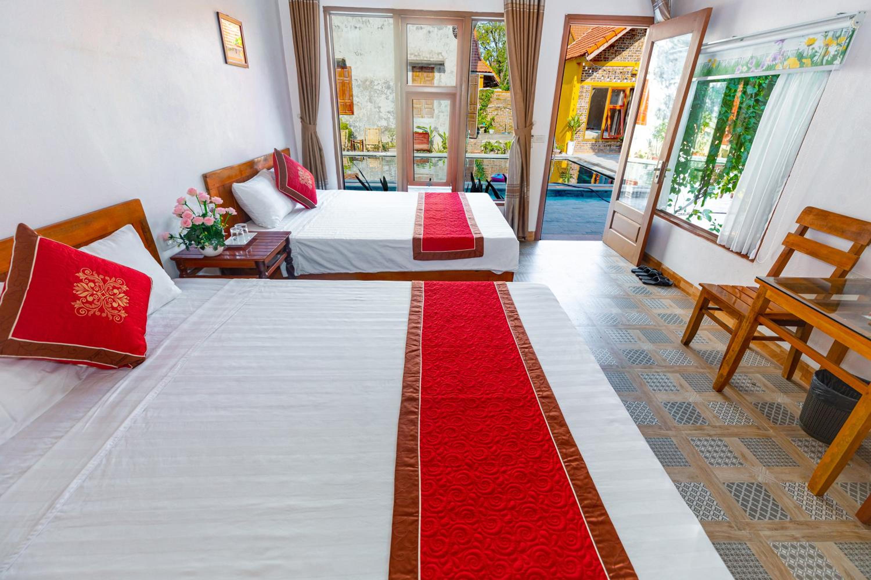 Superior Twin Room with Garden View photo 1