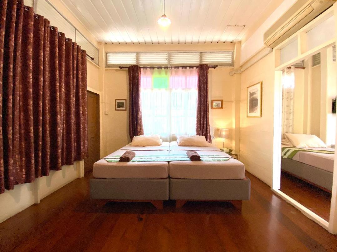 Standard Twin Room - Photo 1