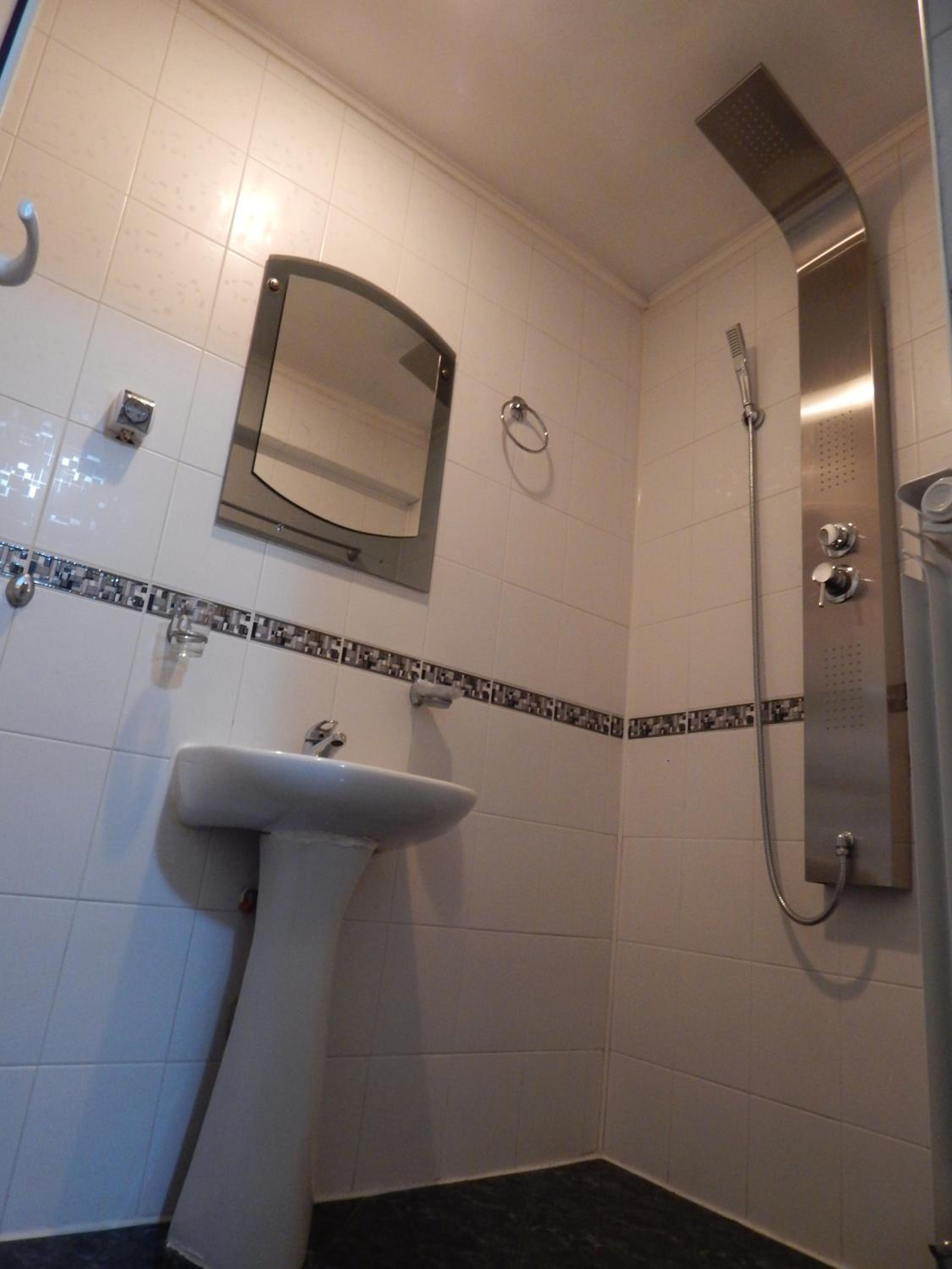 One-Bedroom Suite (4 Adults) photo 2