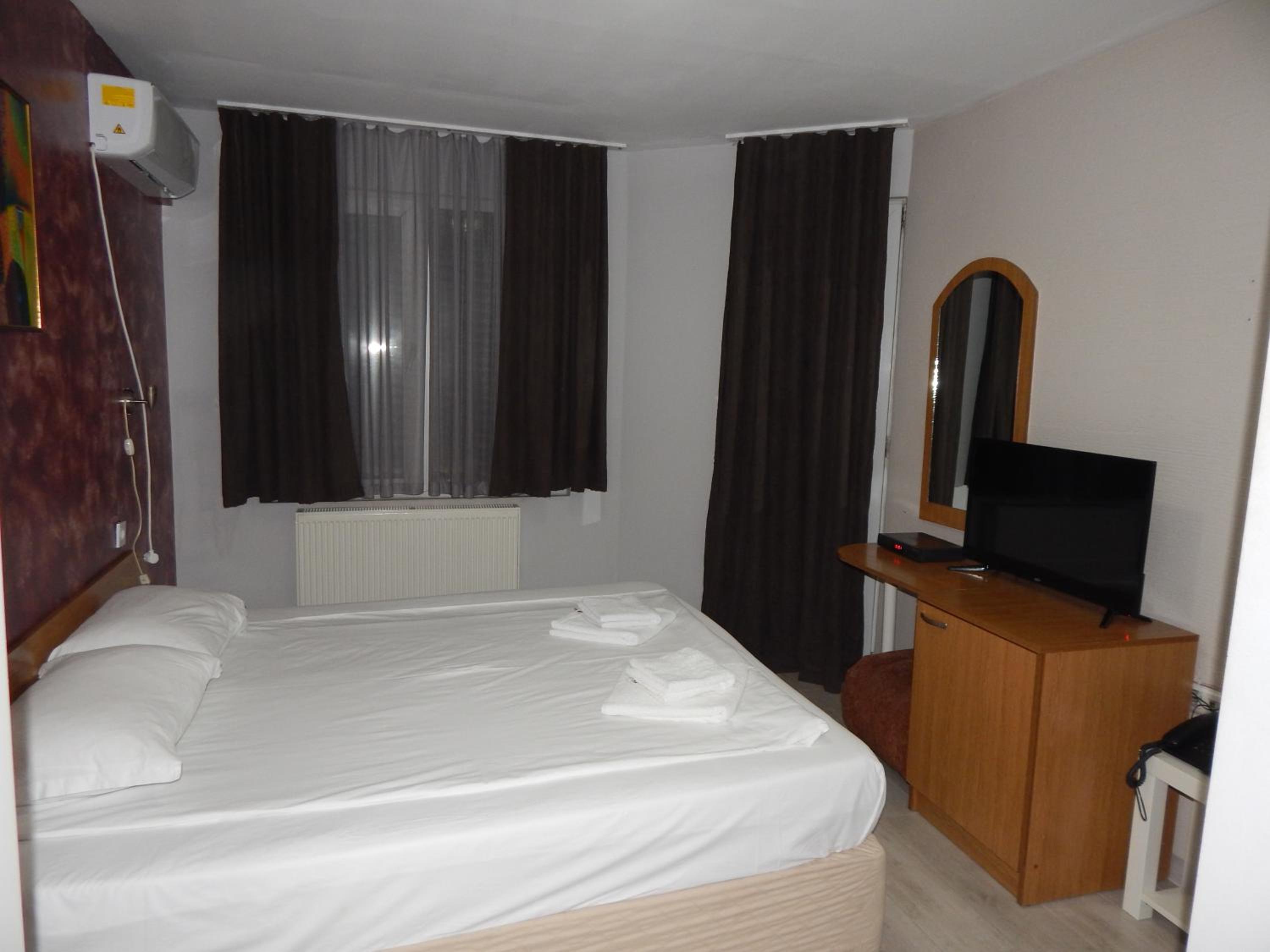 Single Room photo 2