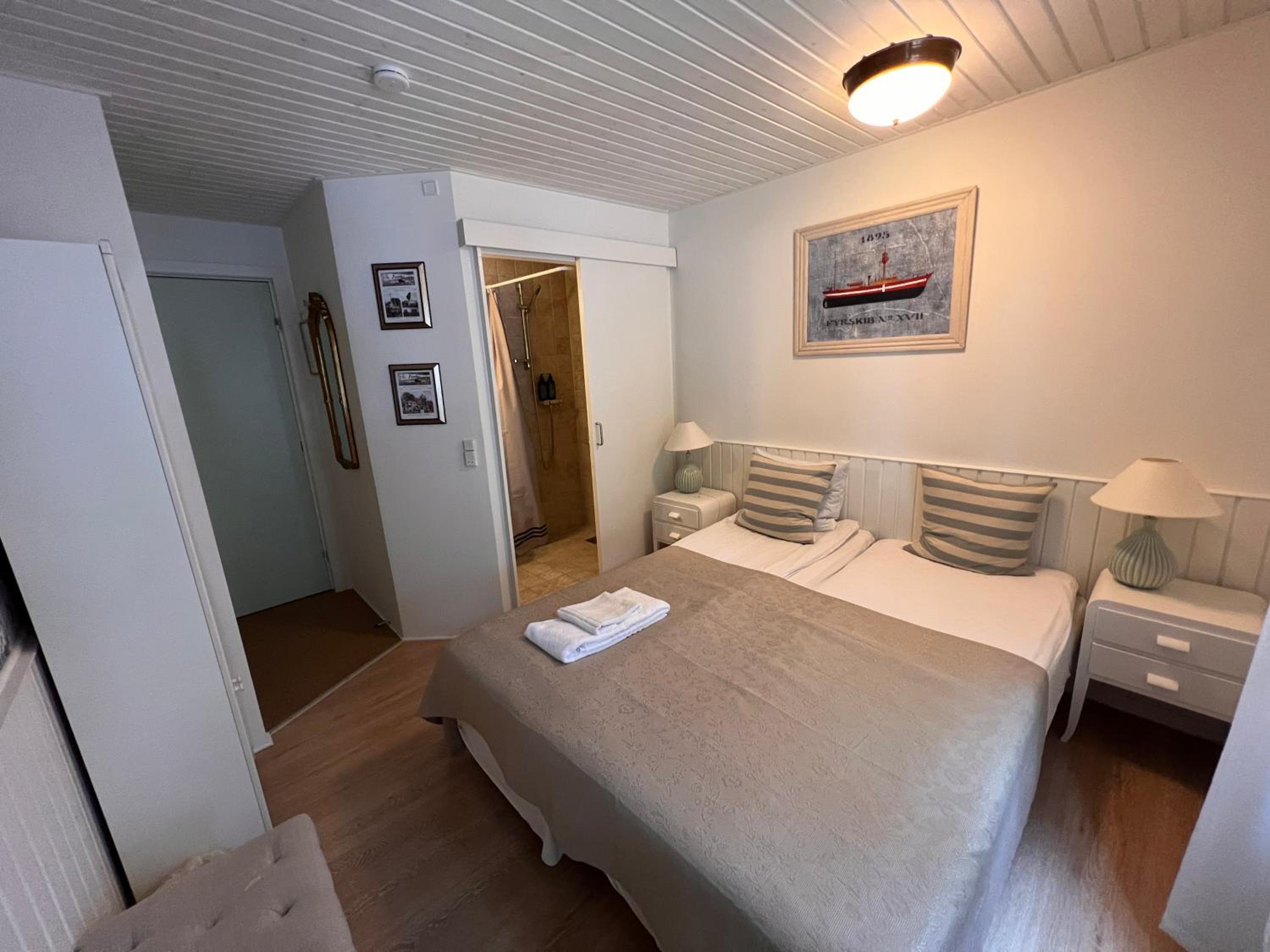 Standard Double Room photo 3