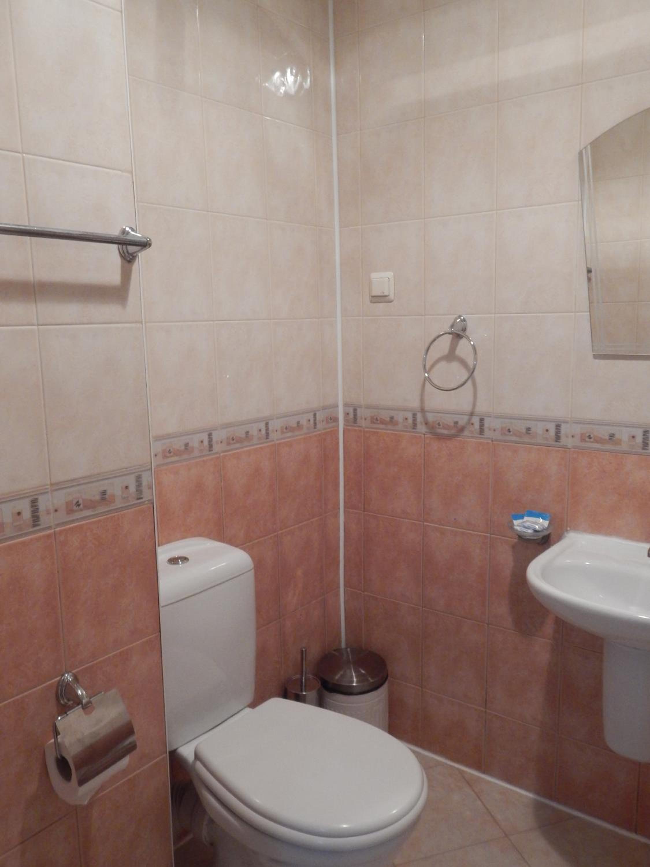 Single Room photo 3