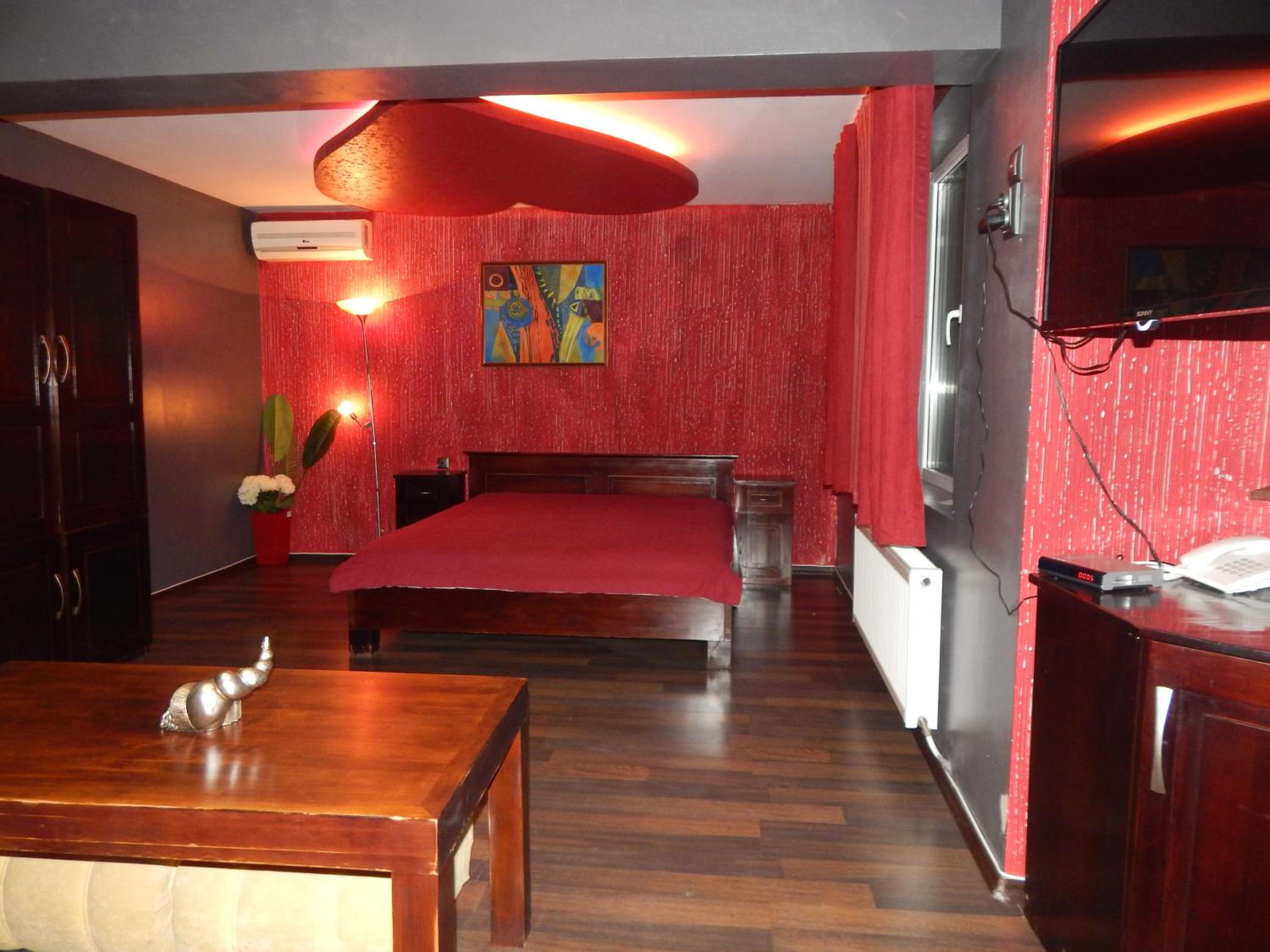One-Bedroom Suite (4 Adults) photo 3