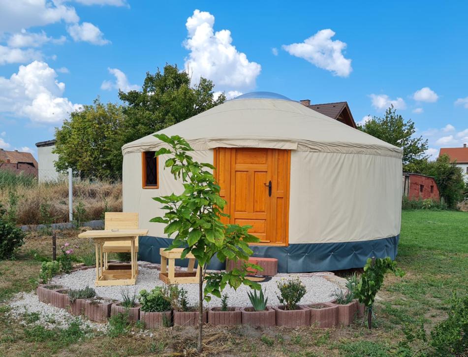 Tent - Photo 9