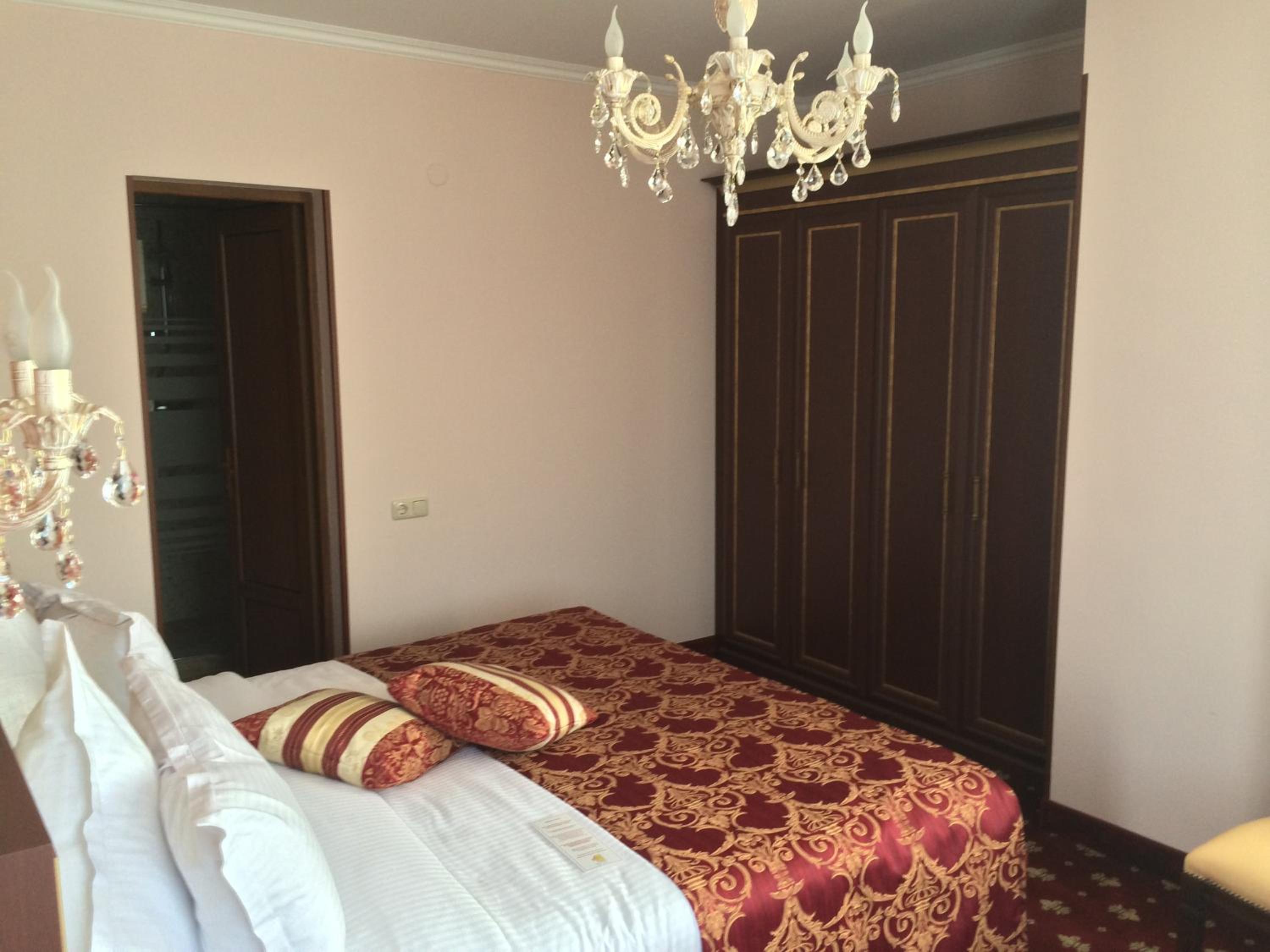 Villa photo 3