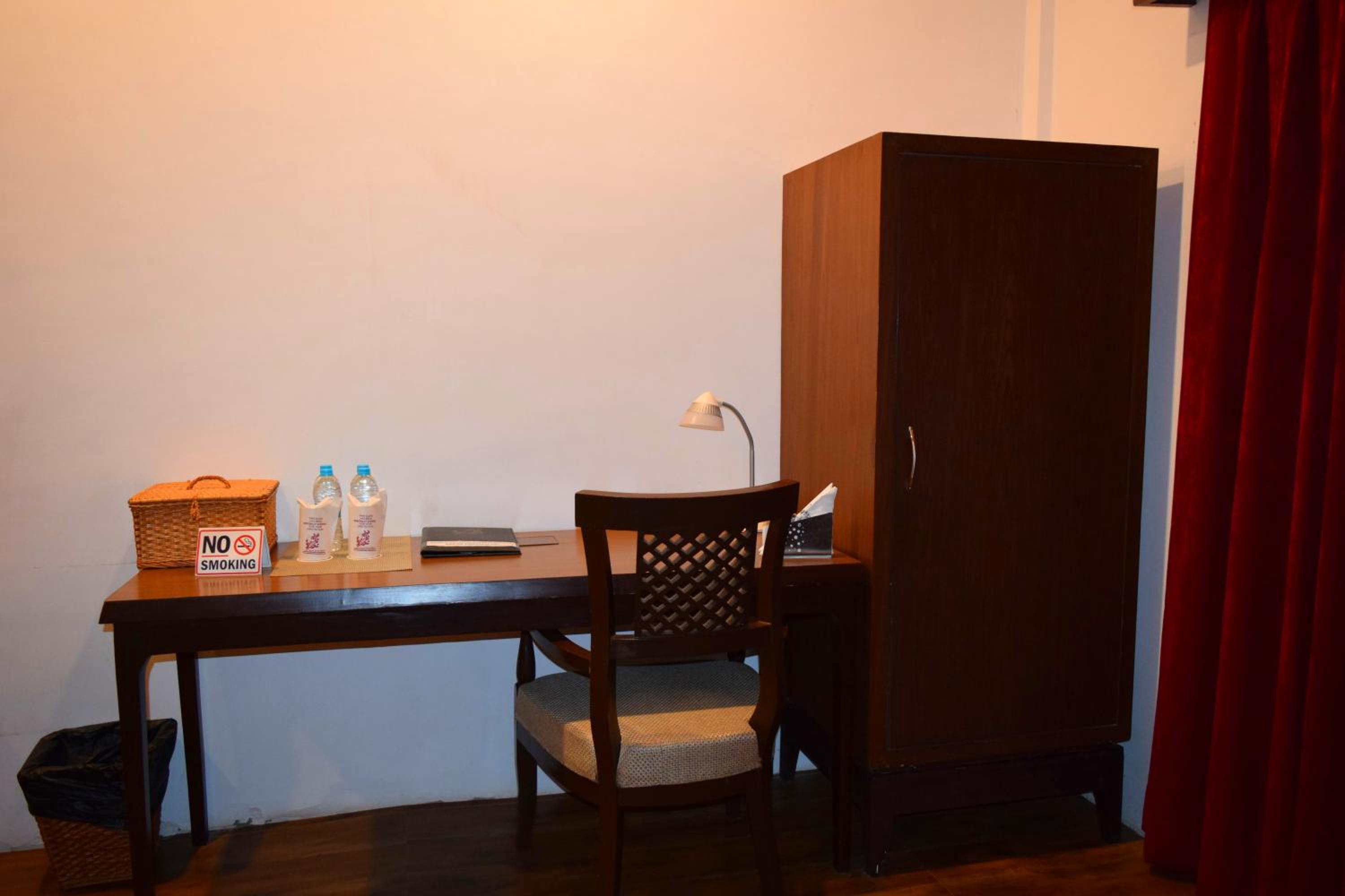 Twin Room With Balcony photo 3