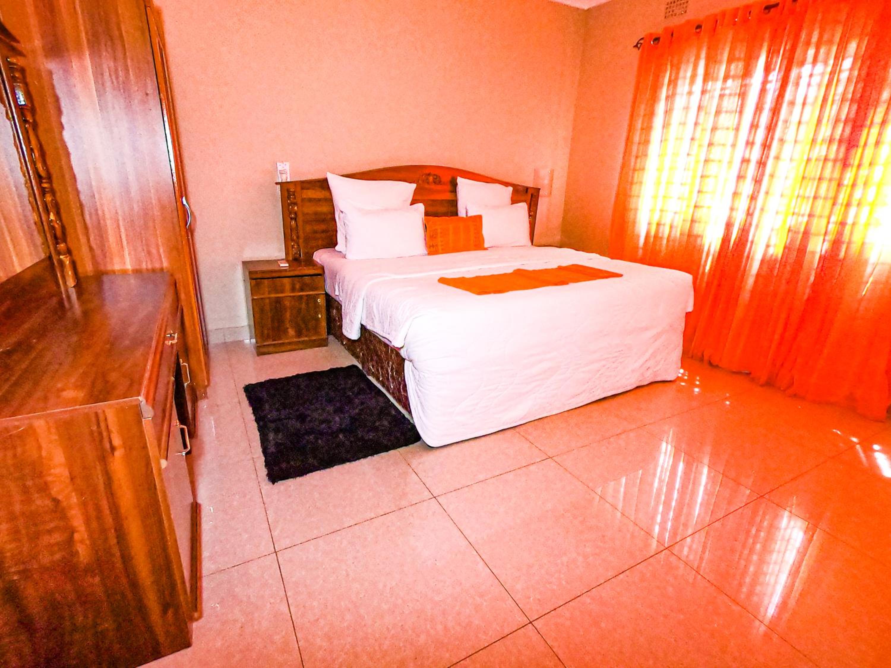 Apartment - Ground Floor photo 3