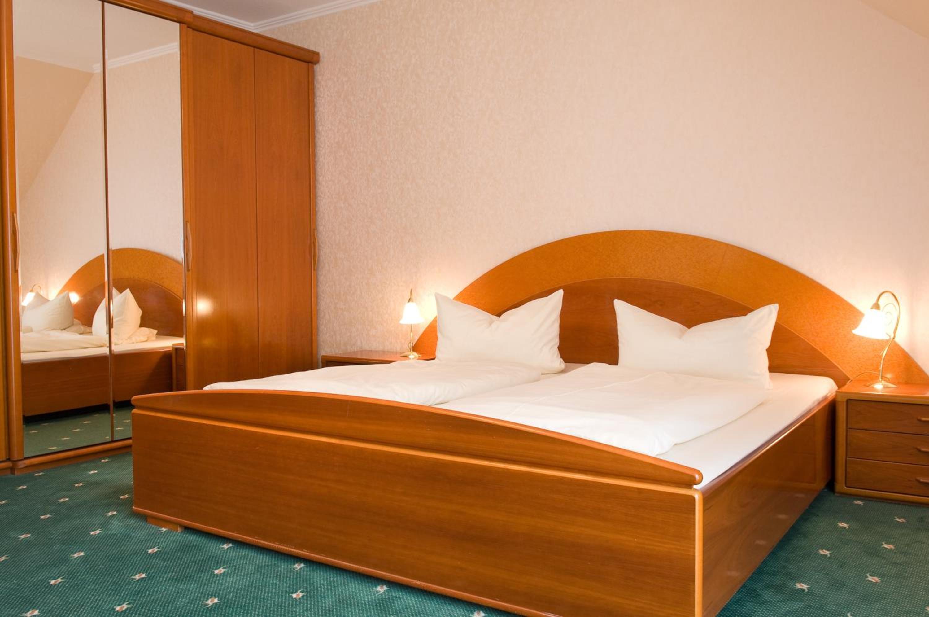 Standard Double Room - Photo 3