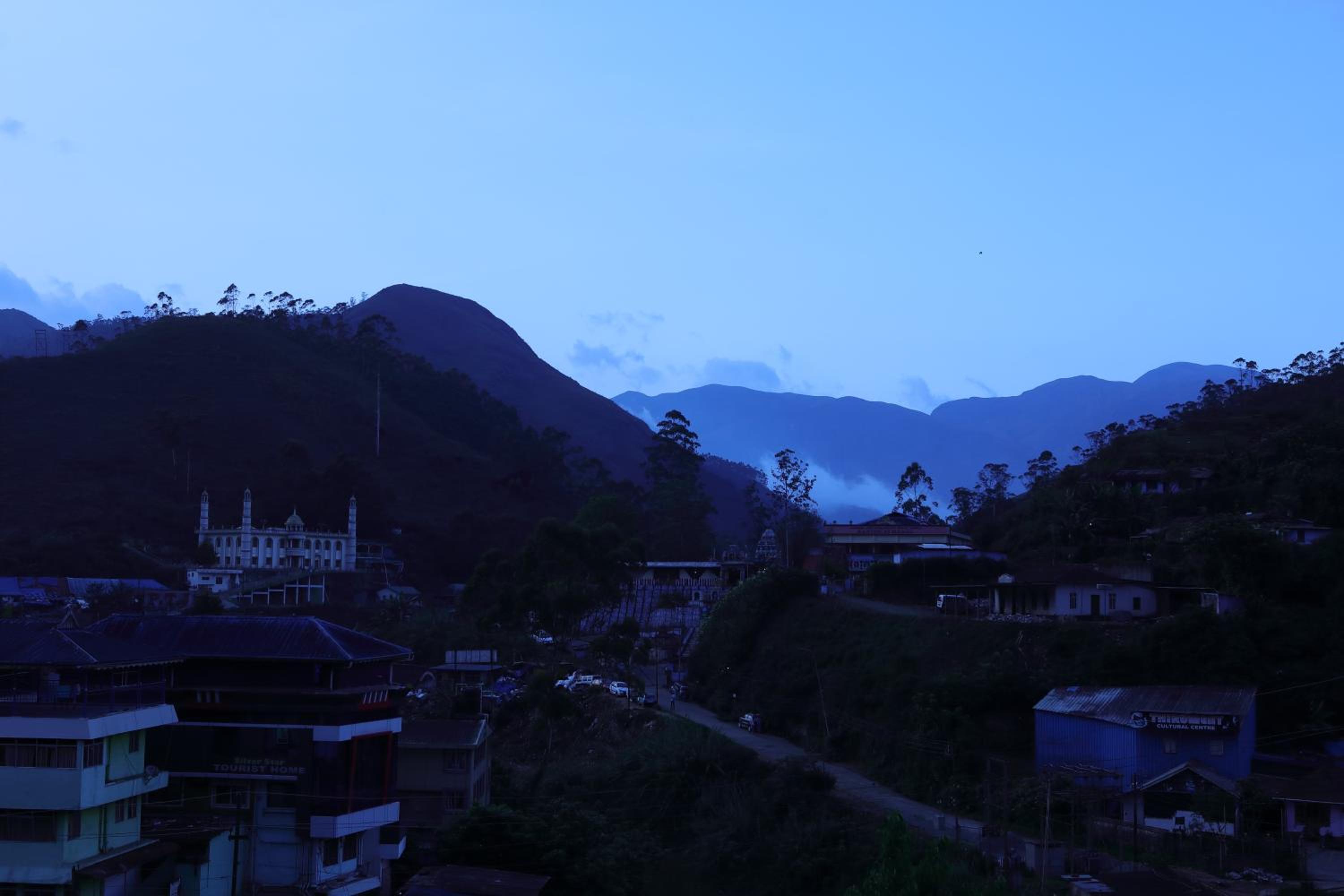 Double Room with Mountain View - Photo 3