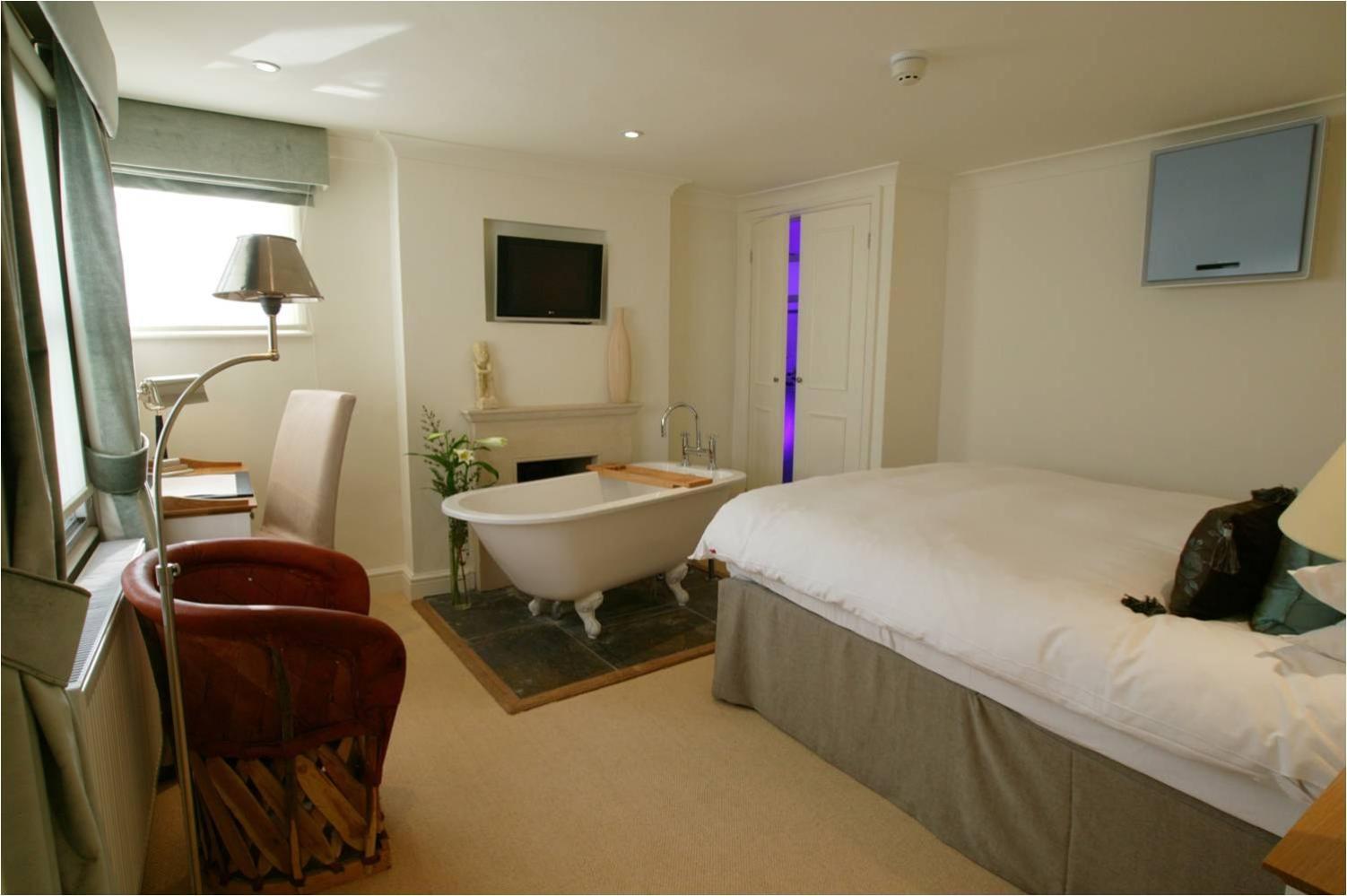 Large Double Room photo 2