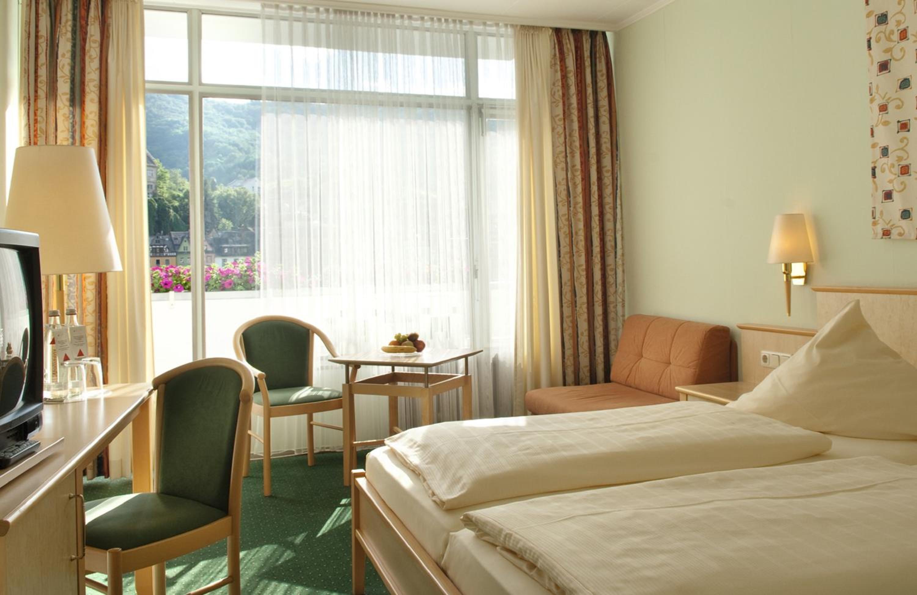 Double Room with Balcony - Photo 5