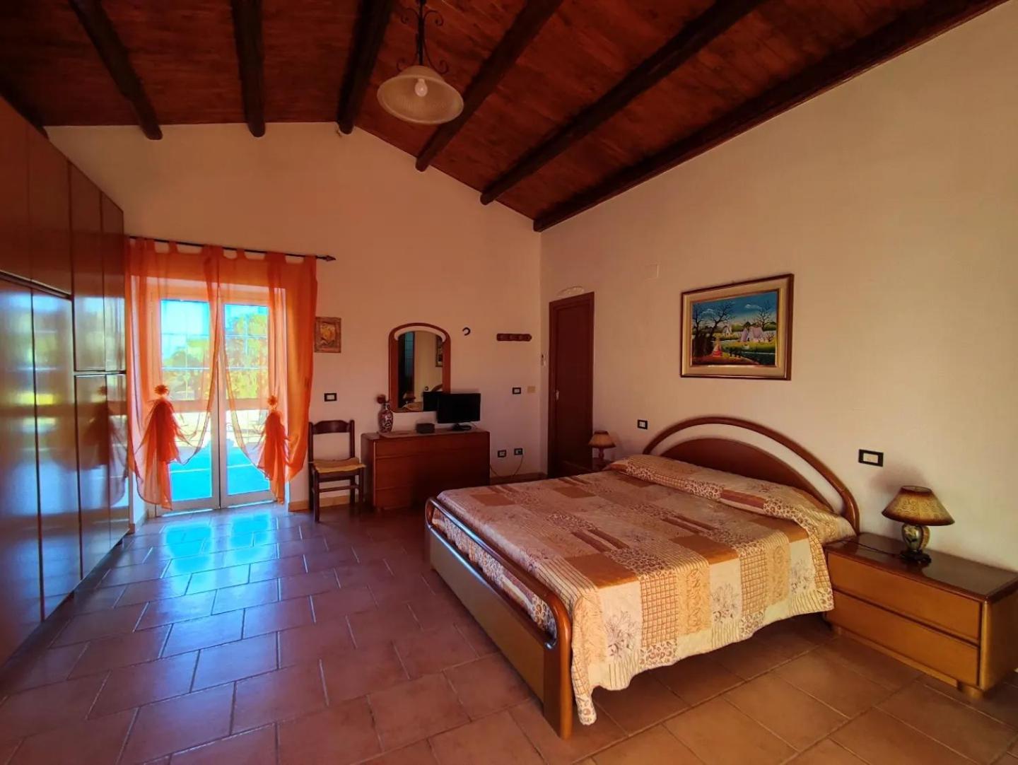 One-Bedroom Villa