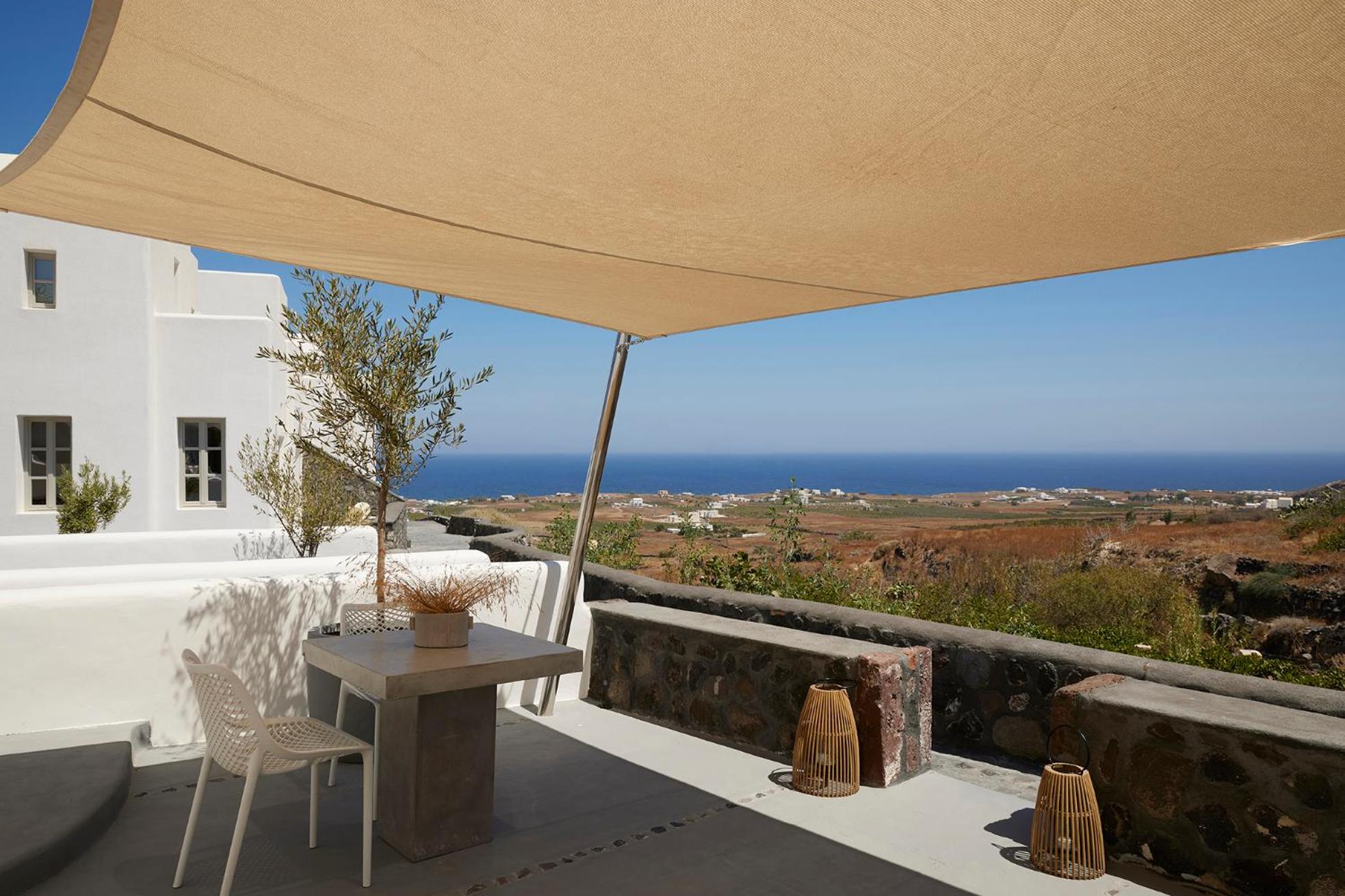 Cave Suite with Sea View - Photo 4